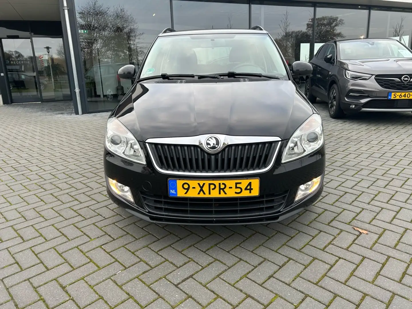 Skoda Fabia Combi 1.2 TSI Sprint Zwart - 2