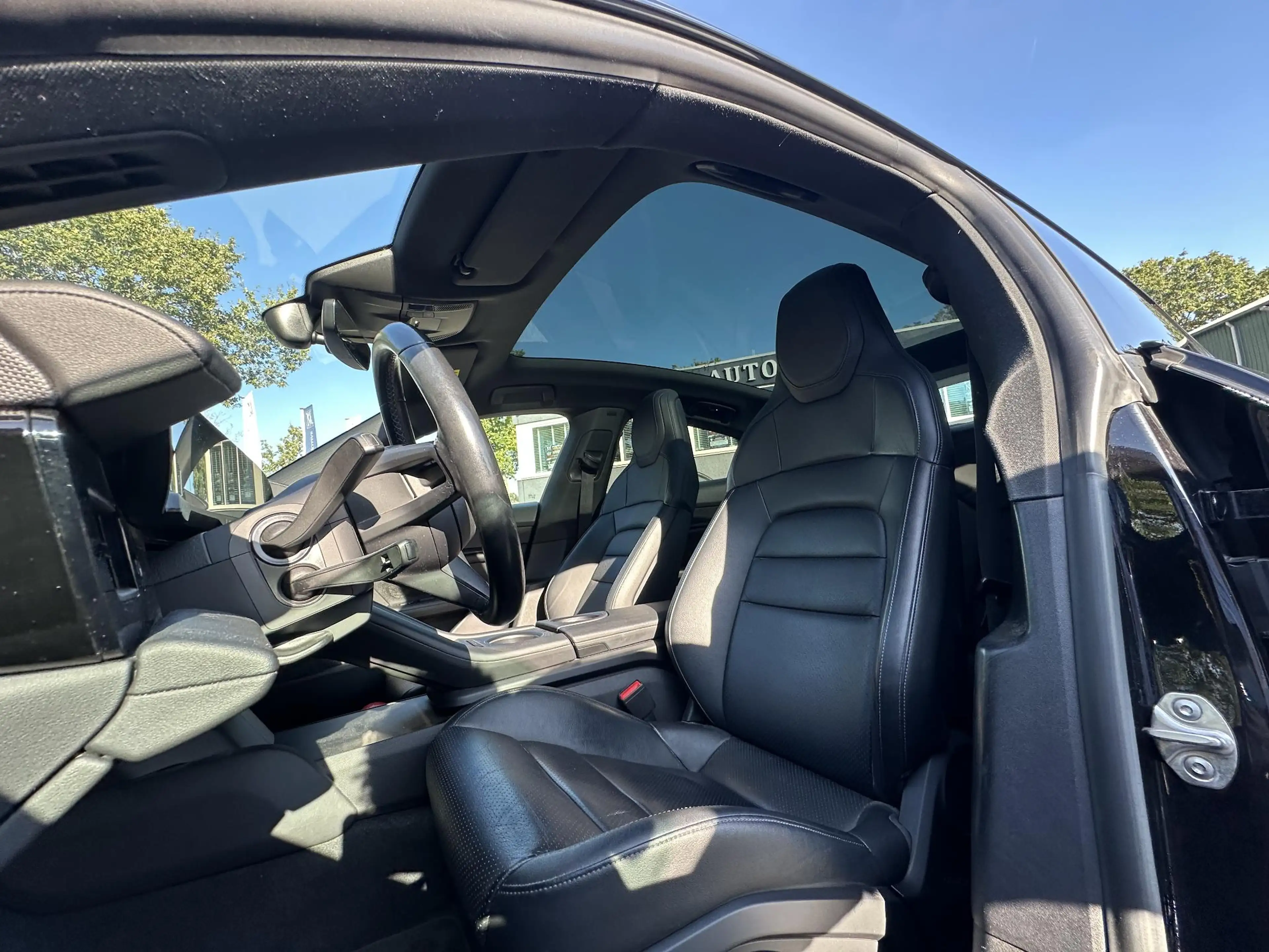 Porsche Taycan 79 kWh SOH 92% | MEM. SEAT | BOSE BOXEN | PANO | S — photo 6
