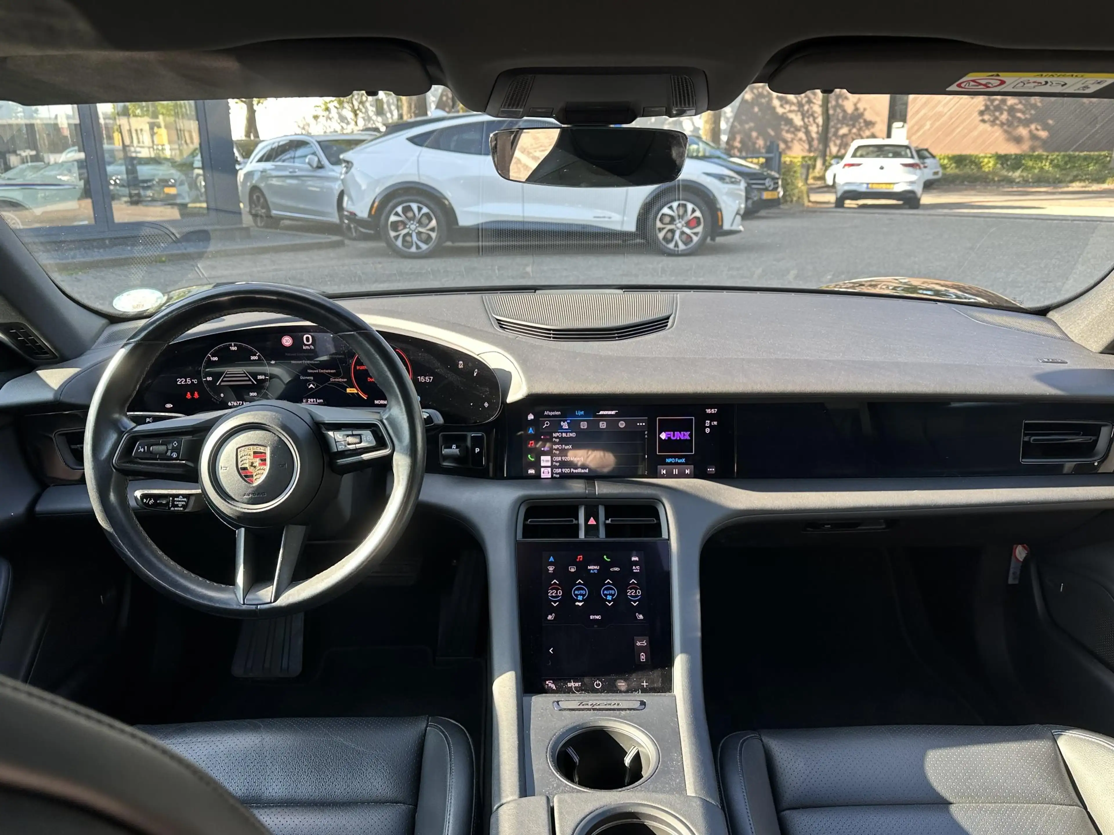 Porsche Taycan 79 kWh SOH 92% | MEM. SEAT | BOSE BOXEN | PANO | S — photo 17