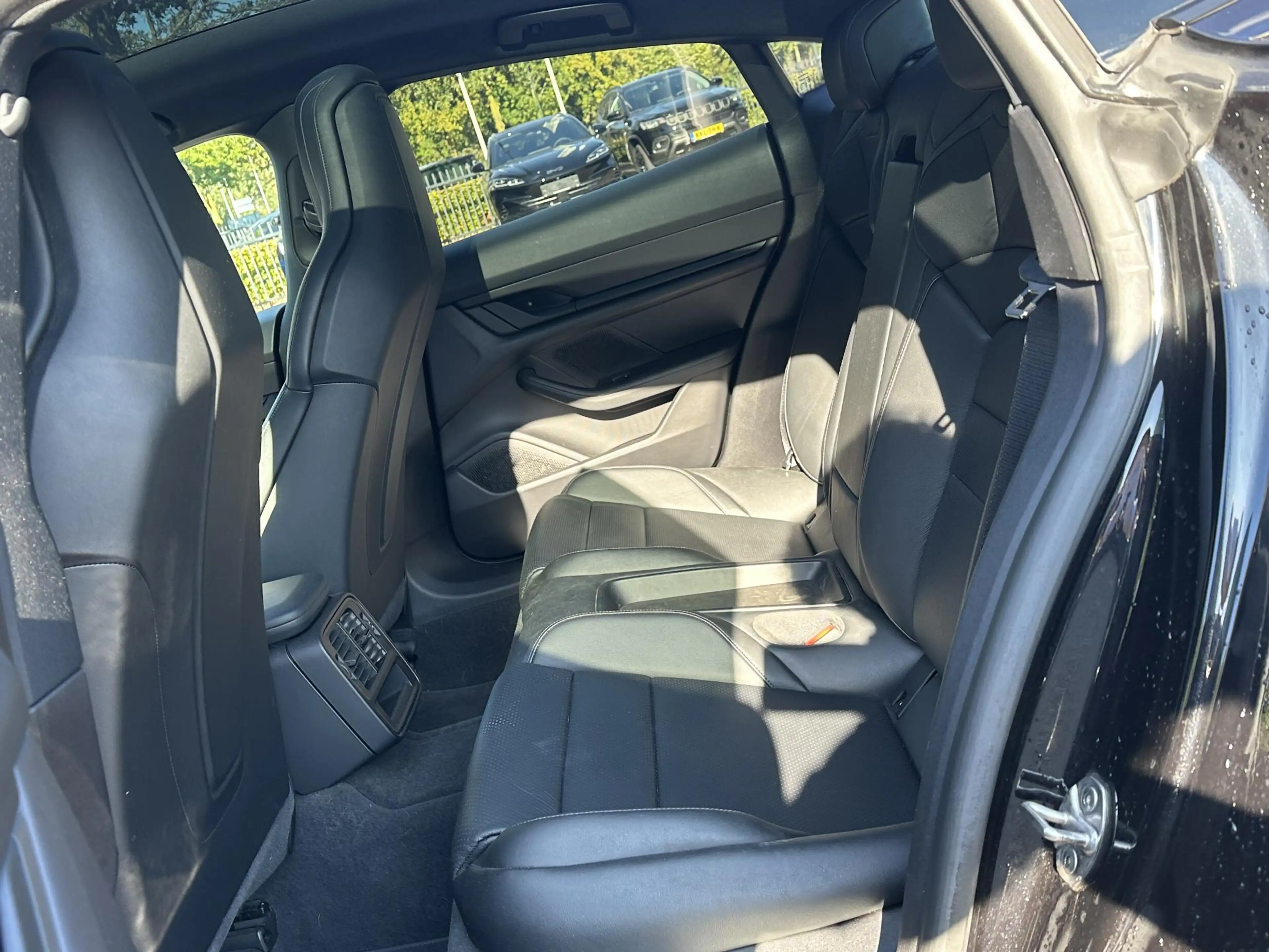 Porsche Taycan 79 kWh SOH 92% | MEM. SEAT | BOSE BOXEN | PANO | S — photo 18