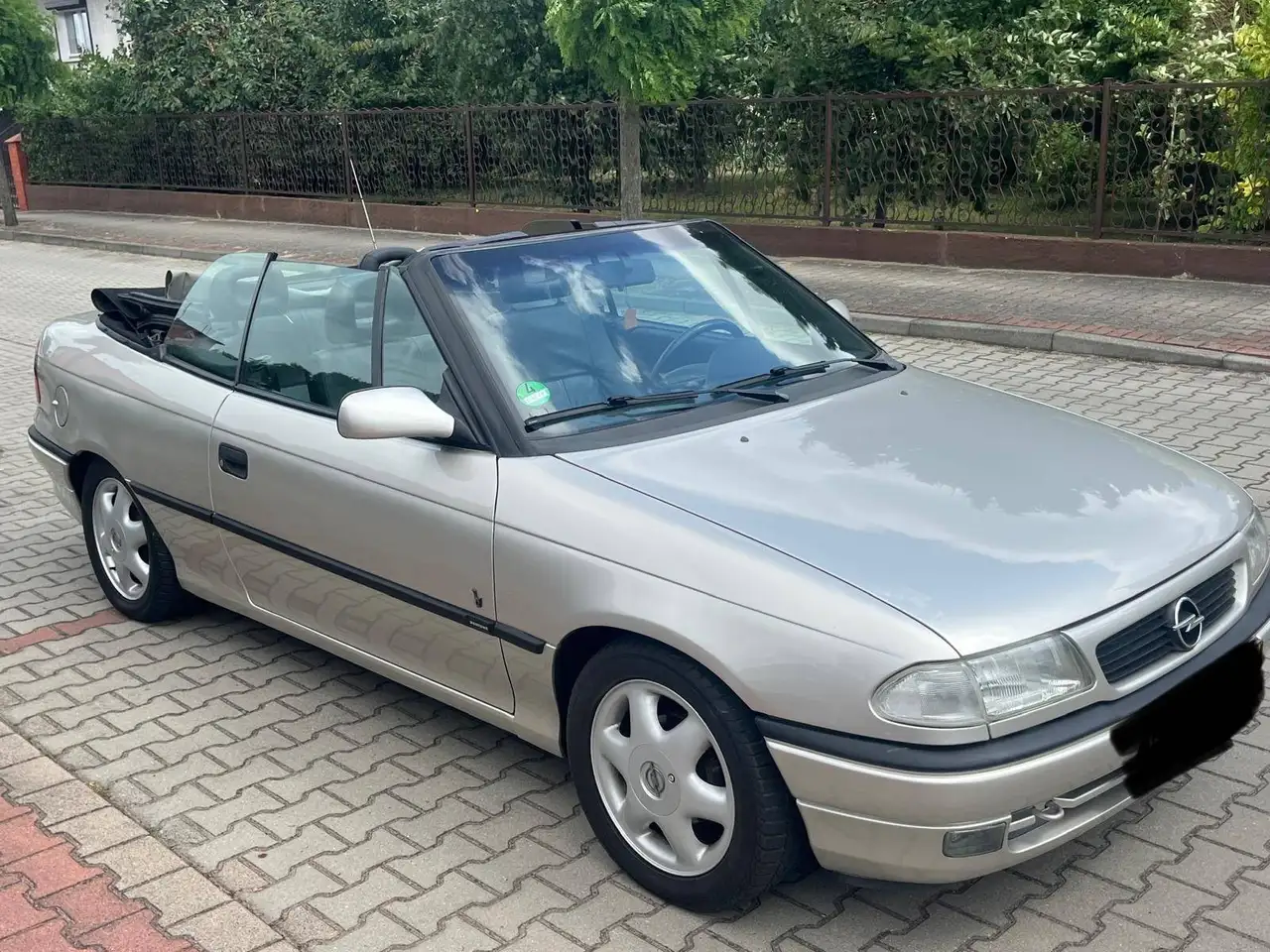 Opel Astra Cabrio 1.6i Bertone Edition, nur 73000tkm, foto 2