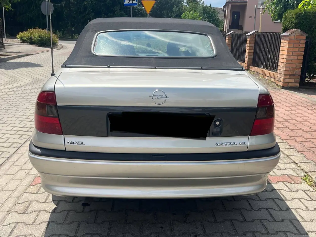 Opel Astra Cabrio 1.6i Bertone Edition, nur 73000tkm, foto 3