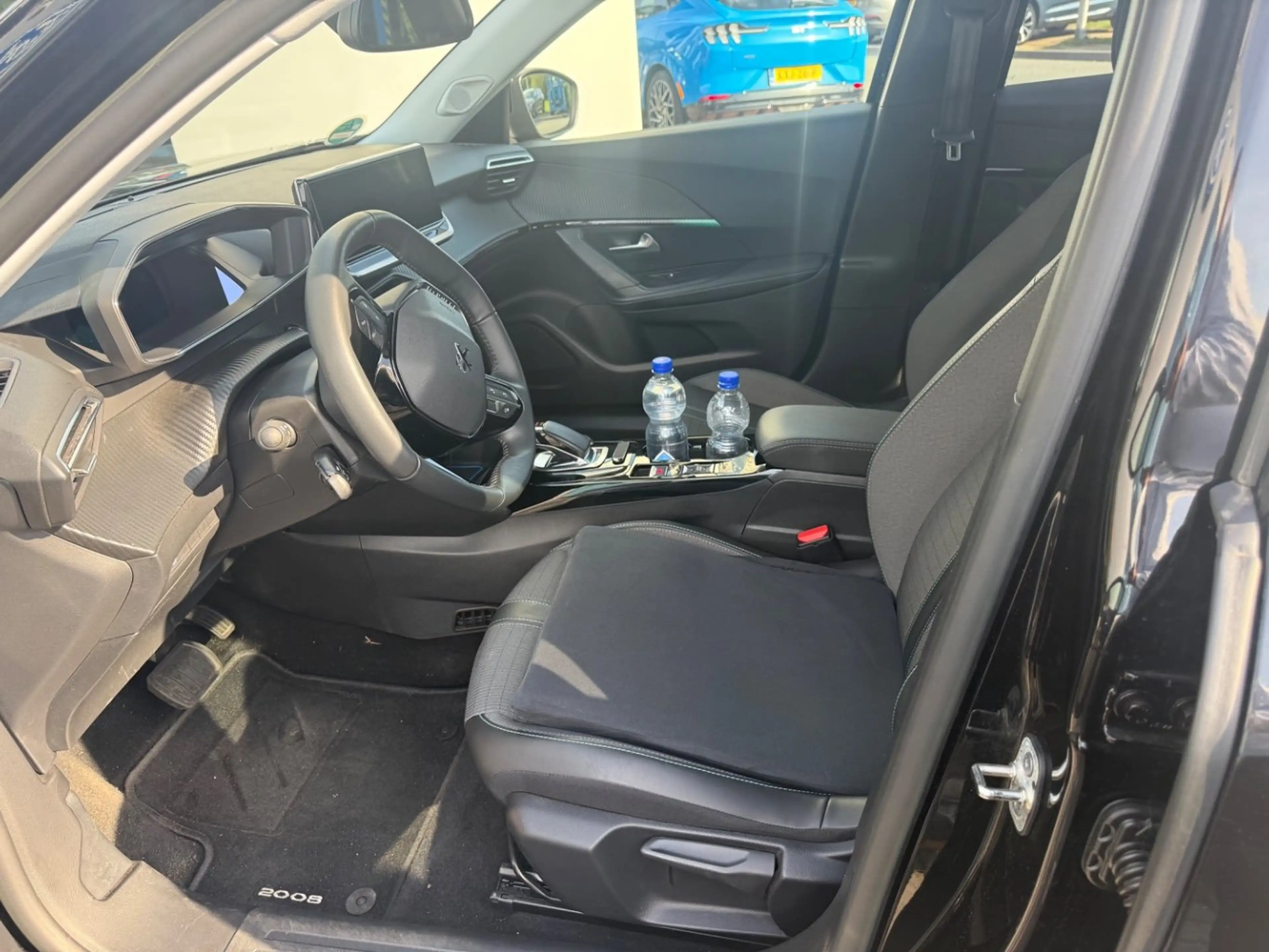 Peugeot e-2008 EV Allure Pack 50 kWh Stoelverwarming | Camera | C — photo 4