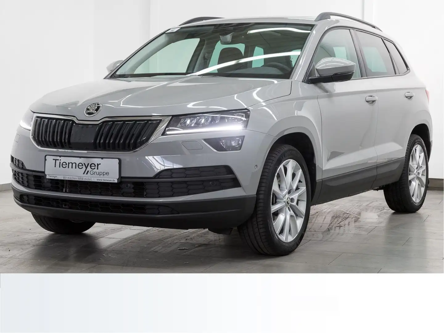 Skoda Karoq 1.5 TSI DSG STYLE LED VIRTUAL PANORAMA AHK Grau - 2