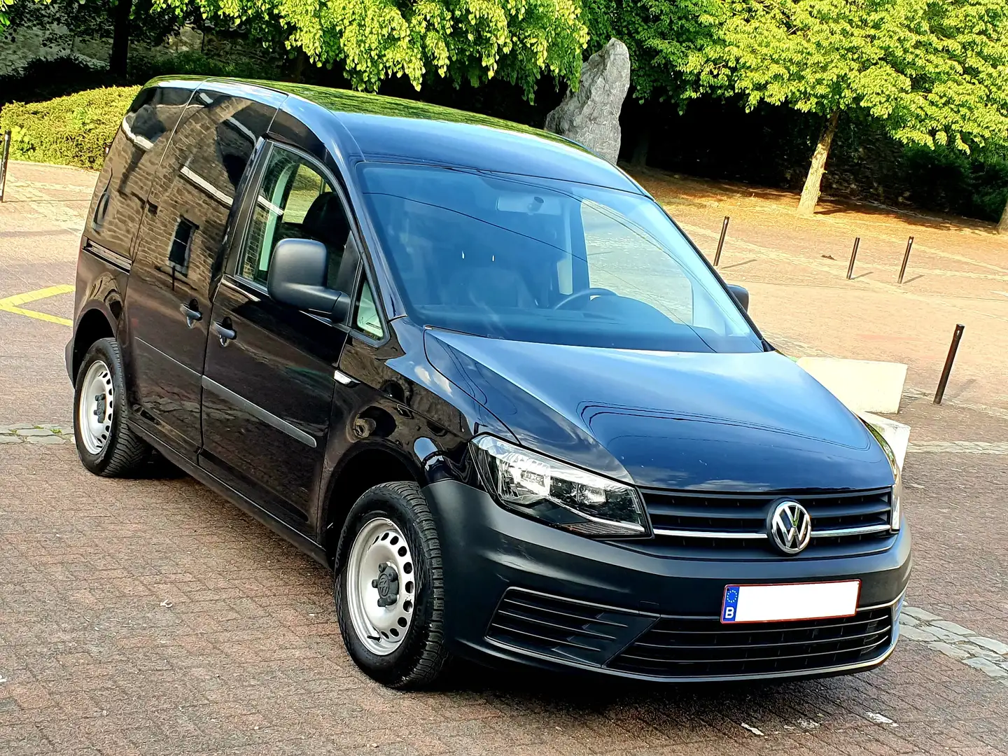 Volkswagen Caddy 2.0 TDI/120.000Km/Euro6/CLIM/GPS/1erMain/Propre Noir - 1