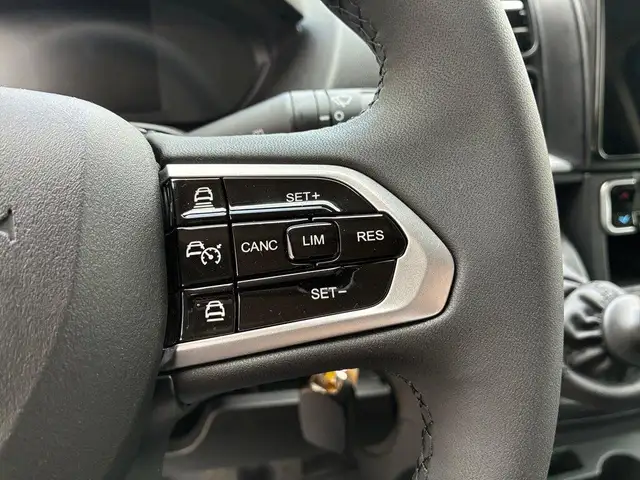 Peugeot Boxer view 13
