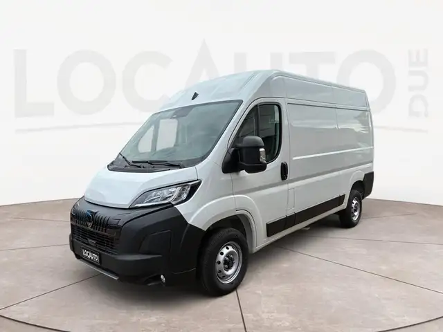 Peugeot Boxer view 5