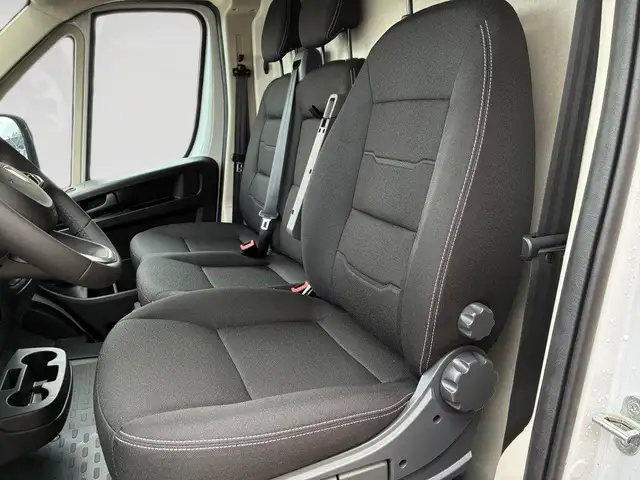 Peugeot Boxer view 7