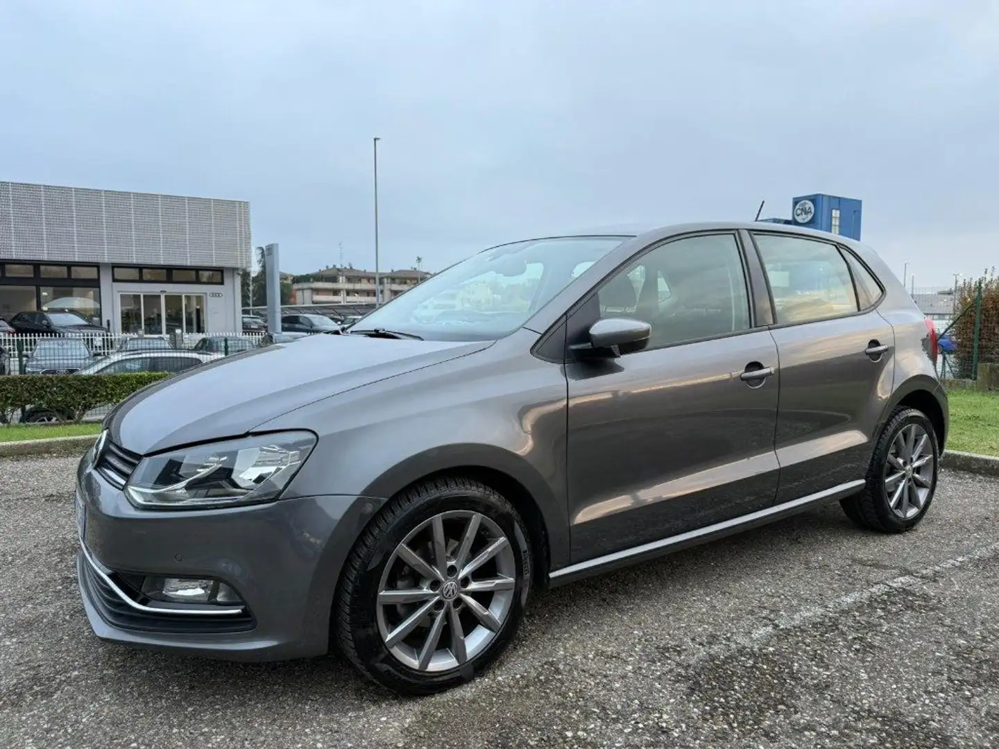 Volkswagen Polo 1.4 TDI 90 CV DSG 5p. Highline BlueMotion Technolo Gris - 1