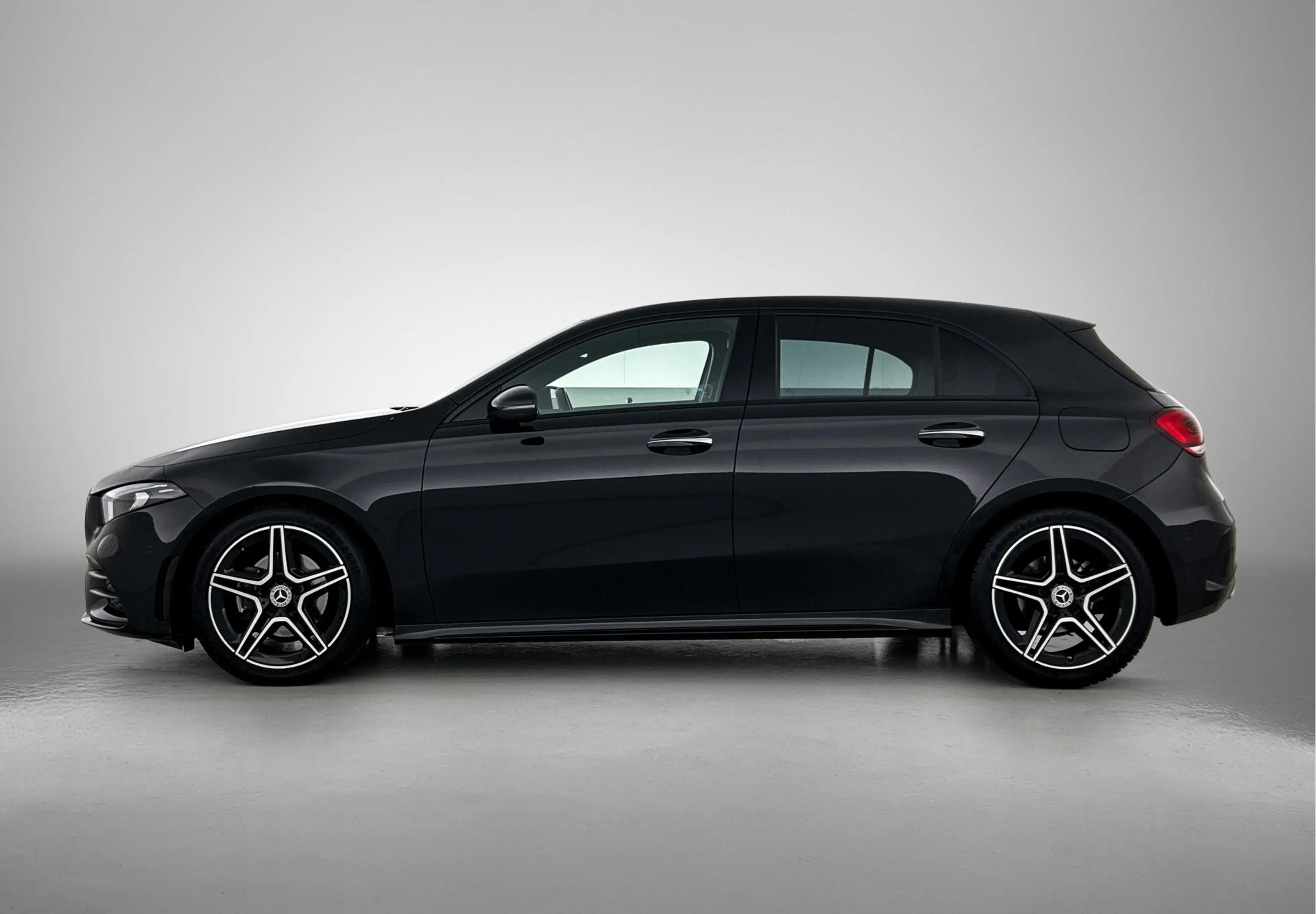 Mercedes-Benz A 180 AMG Line Amg Line Styling | Night Pakket | Sfeerve — photo 3