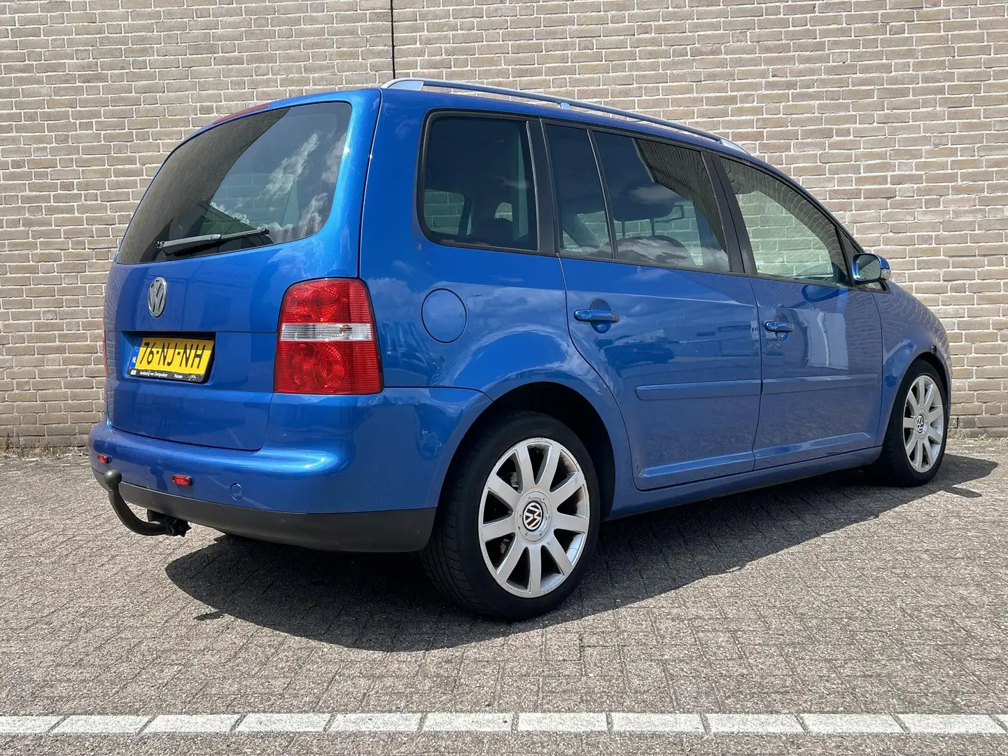 Volkswagen Touran 1.6-16V FSI Highline | Leder | Climate | Cruise | Albastru - 2