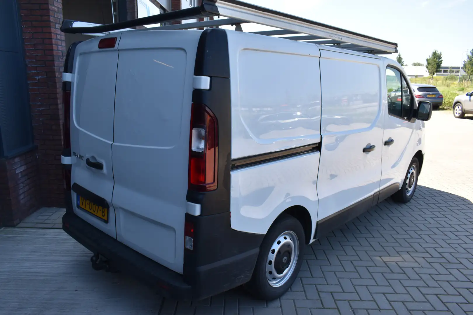 Renault Trafic 1.6 dCi T27 L1H1 Comfort Wit - 2