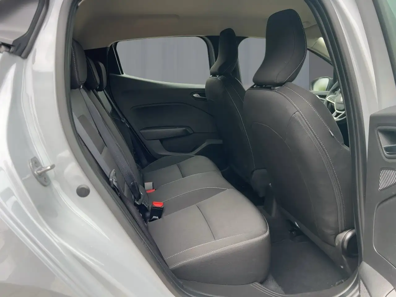 Renault Clio Evolution Full Hybrid E-Tech 145, миниатюра 9