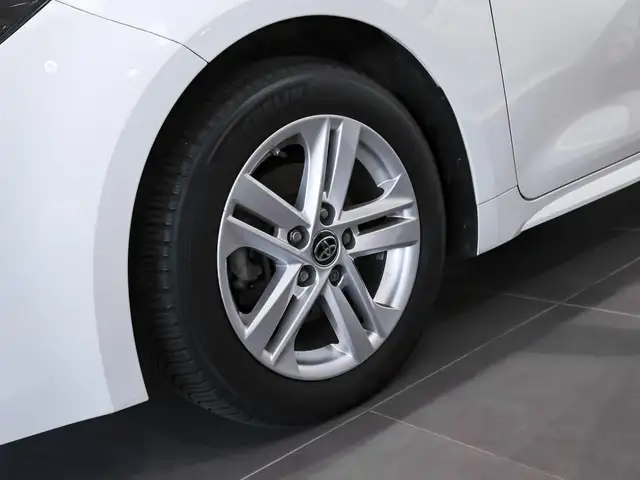 Toyota Corolla view 13