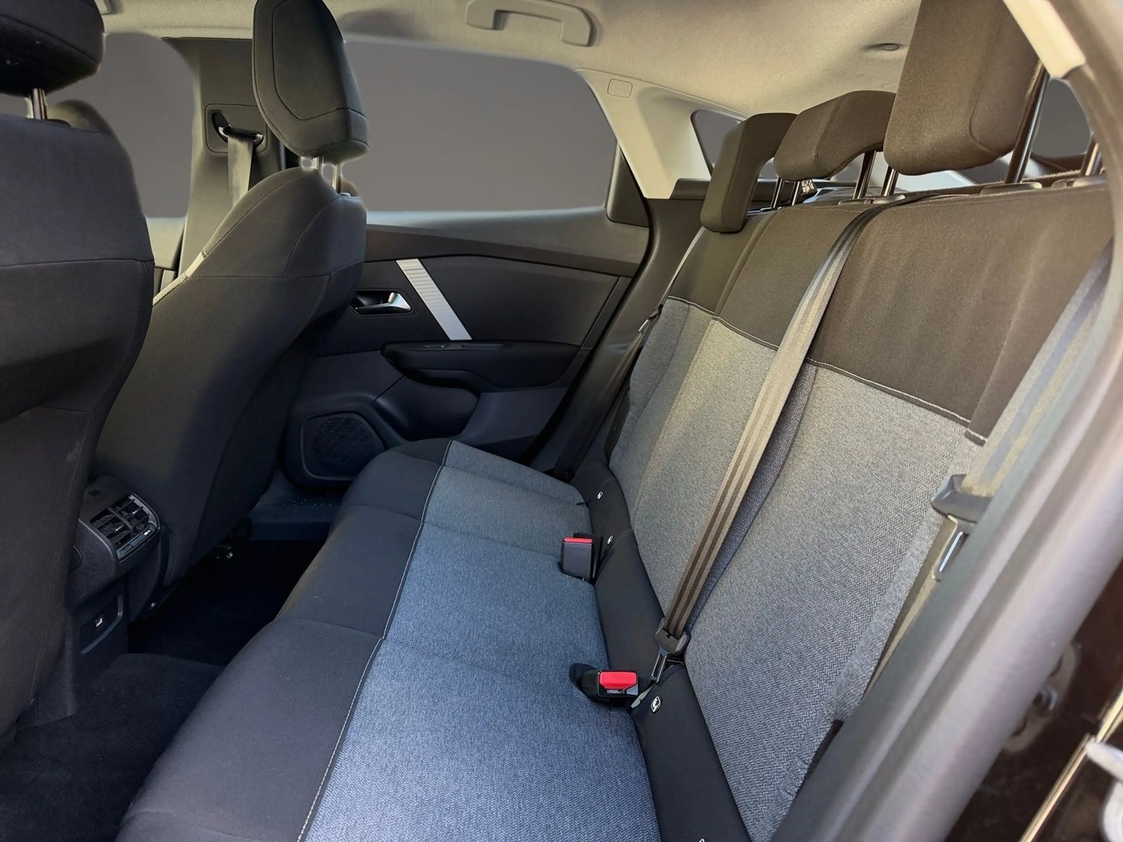 Citroen C4 YOU 110 e-DCS6 Hybrid AppleCarPlay PDC Klima — photo 11