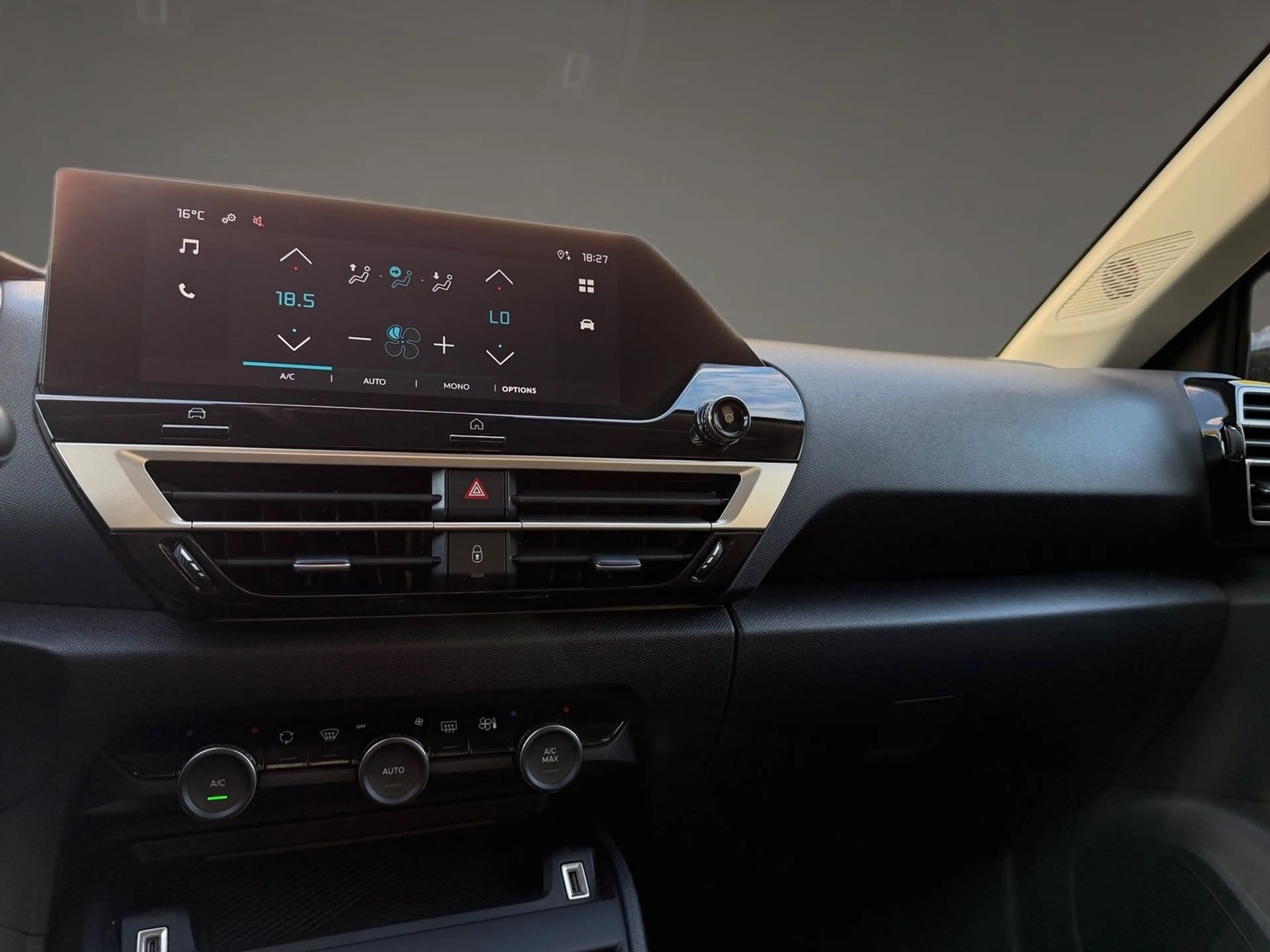 Citroen C4 YOU 110 e-DCS6 Hybrid AppleCarPlay PDC Klima — photo 12