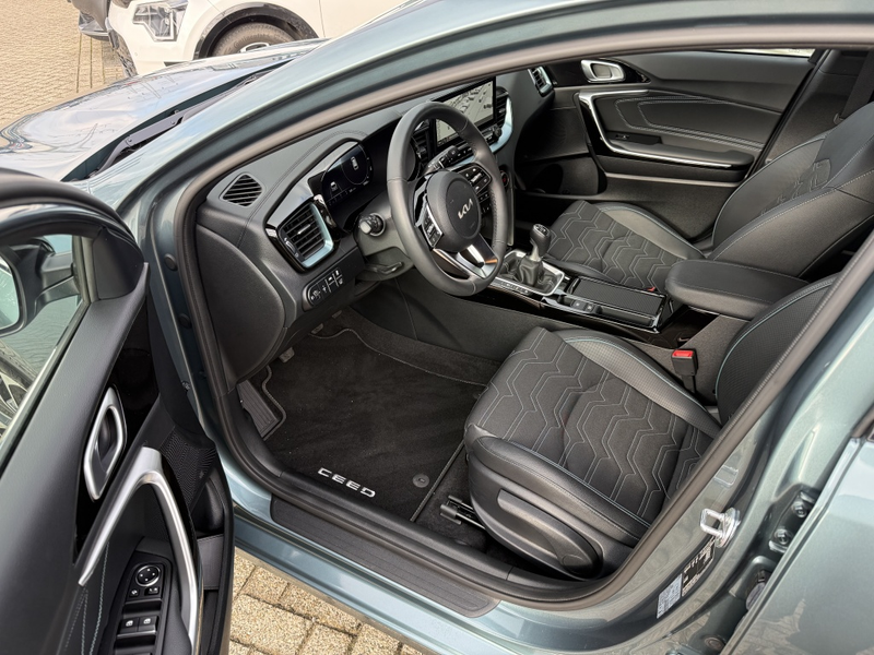 Kia Ceed SW / cee'd SW Sportswagon 1.0 T-GDi DynamicPlusLine Navi + Camer — photo 10