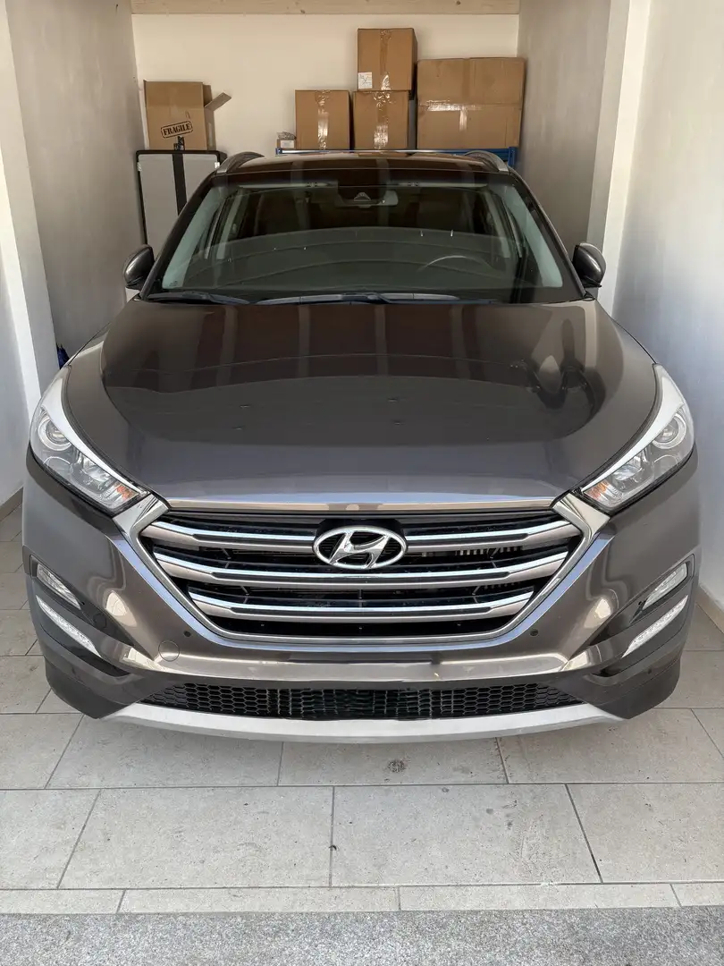 Hyundai TUCSON 1.7 crdi Xpossible 2wd 115cv - 1