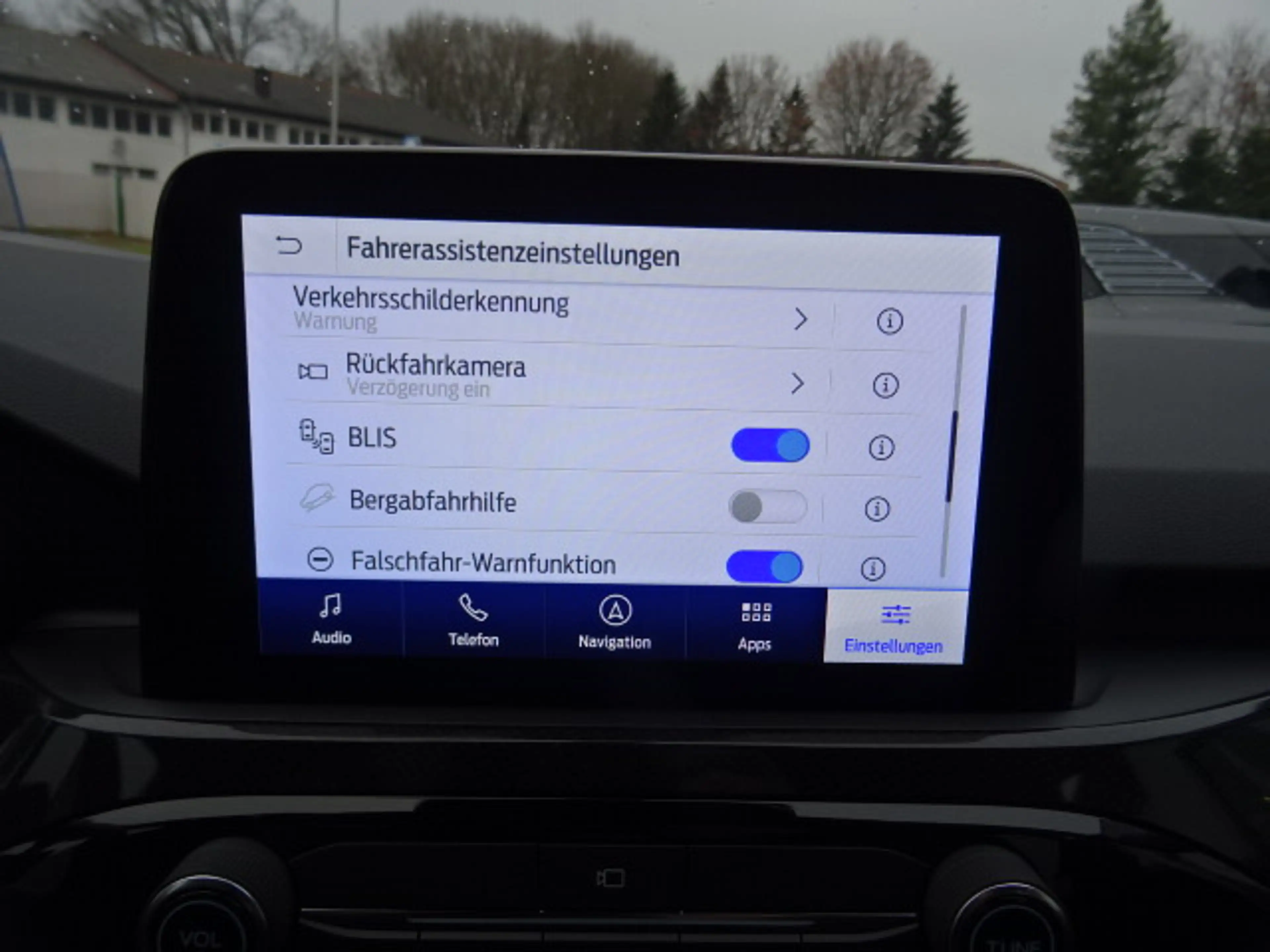Ford Kuga 2.5 Plug-In Hybrid ST-Line X — photo 13