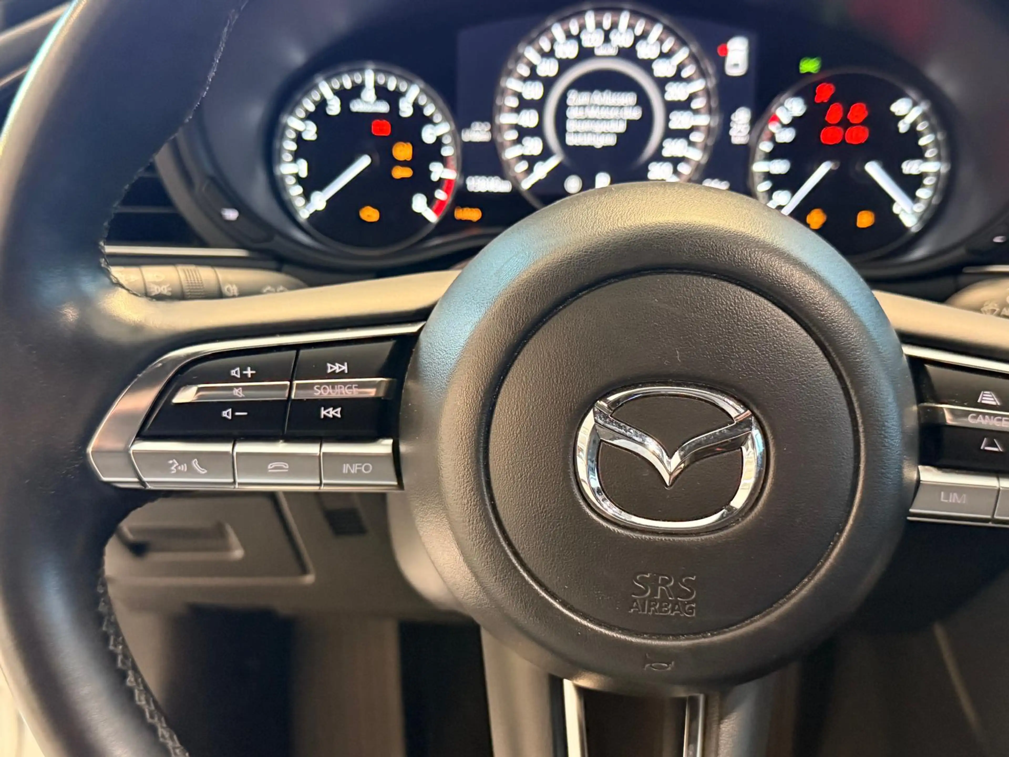 Mazda 3 Selection 150 PS *Premium-Paket*Navi*Bose* — photo 22