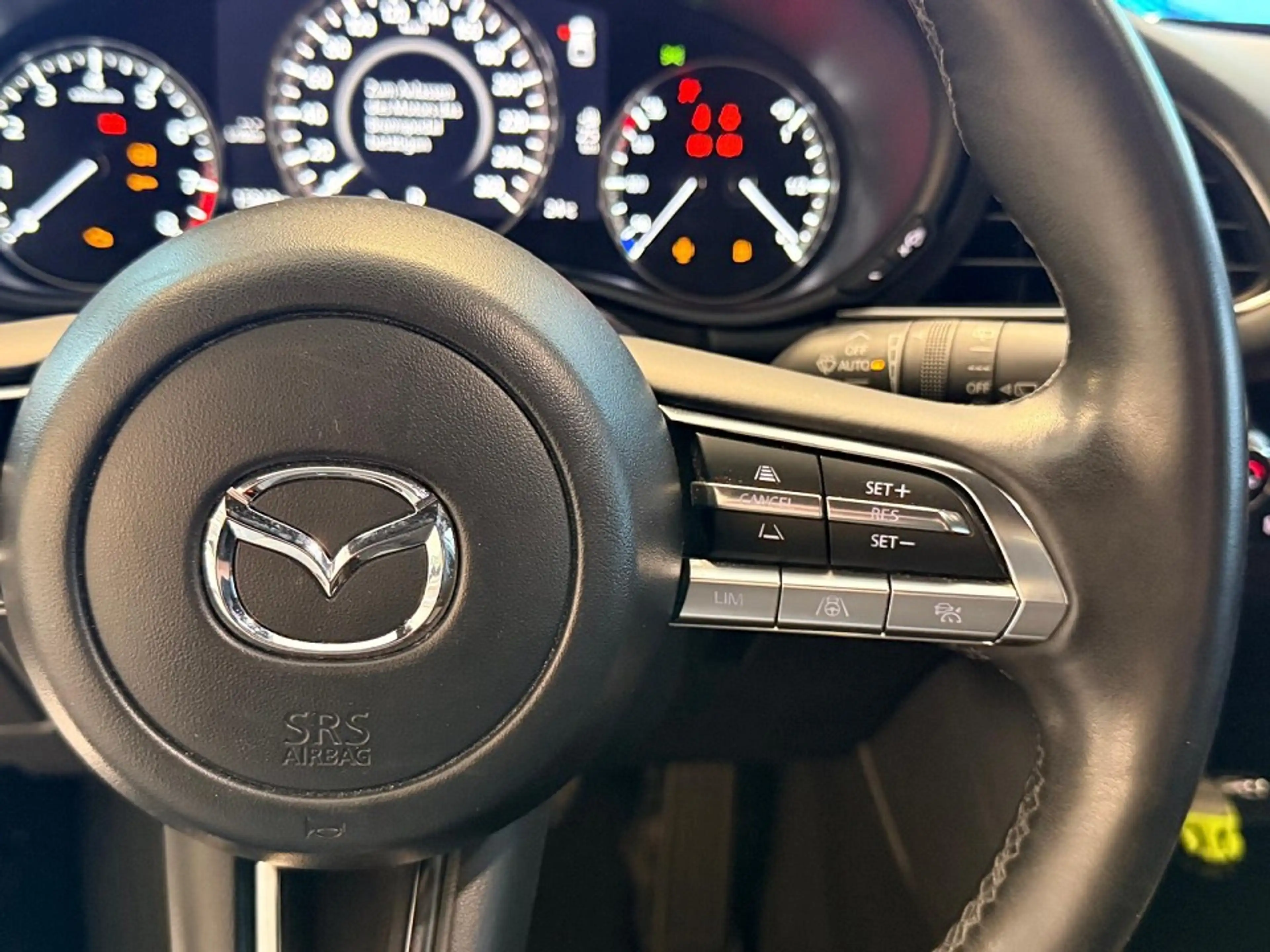 Mazda 3 Selection 150 PS *Premium-Paket*Navi*Bose* — photo 21