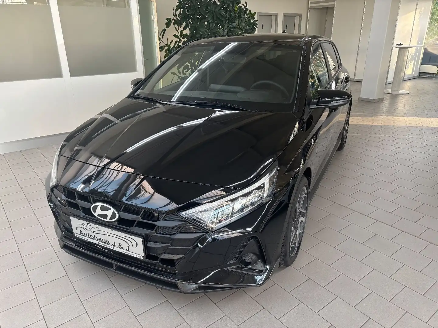 Hyundai i20 N Line 1.0 T-GDI RFK/PDC/App-Link/LED/SHZ Schwarz - 1