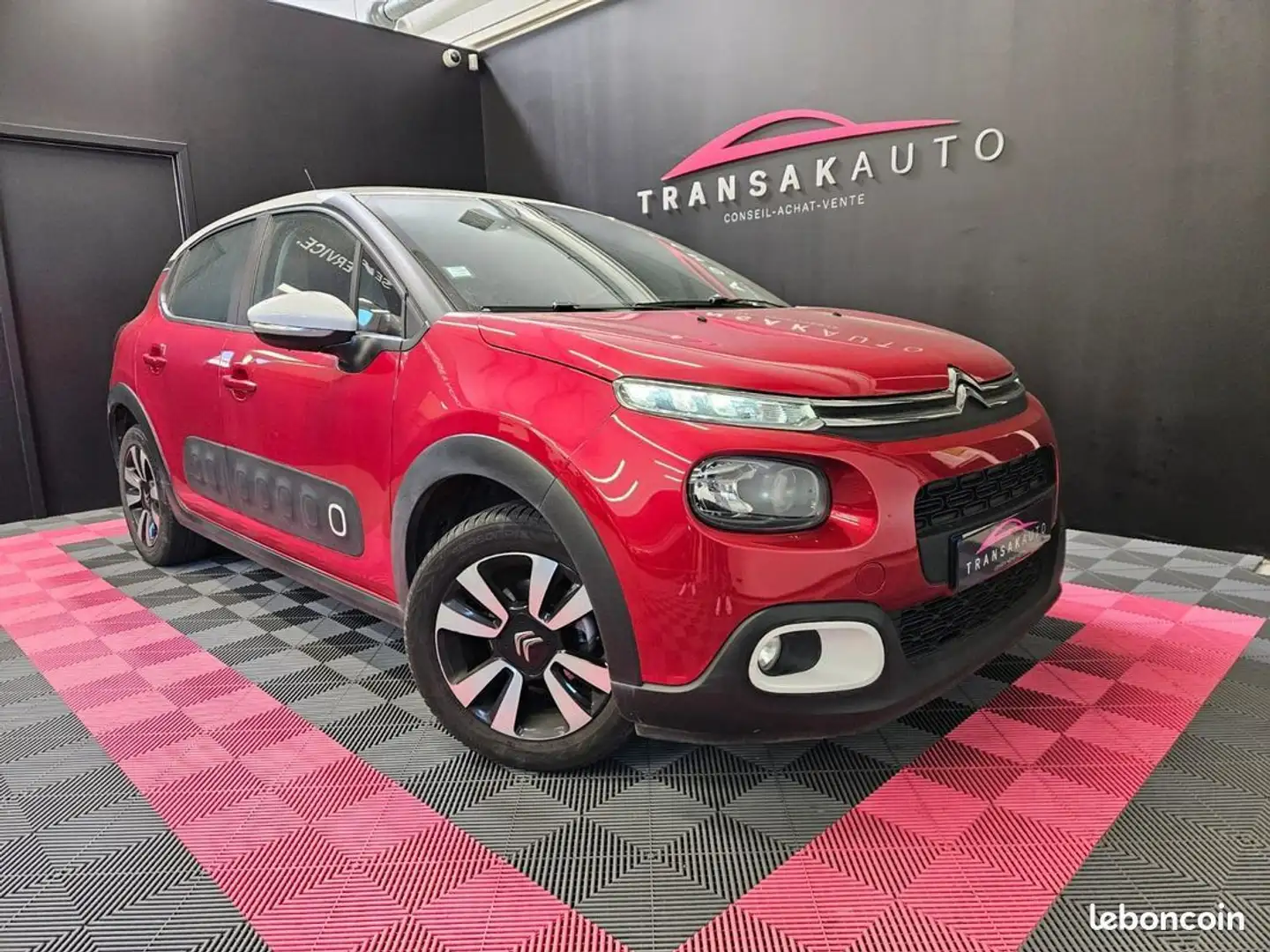 Citroen C3 PureTech 82 SS BVM5 Feel Rouge - 1