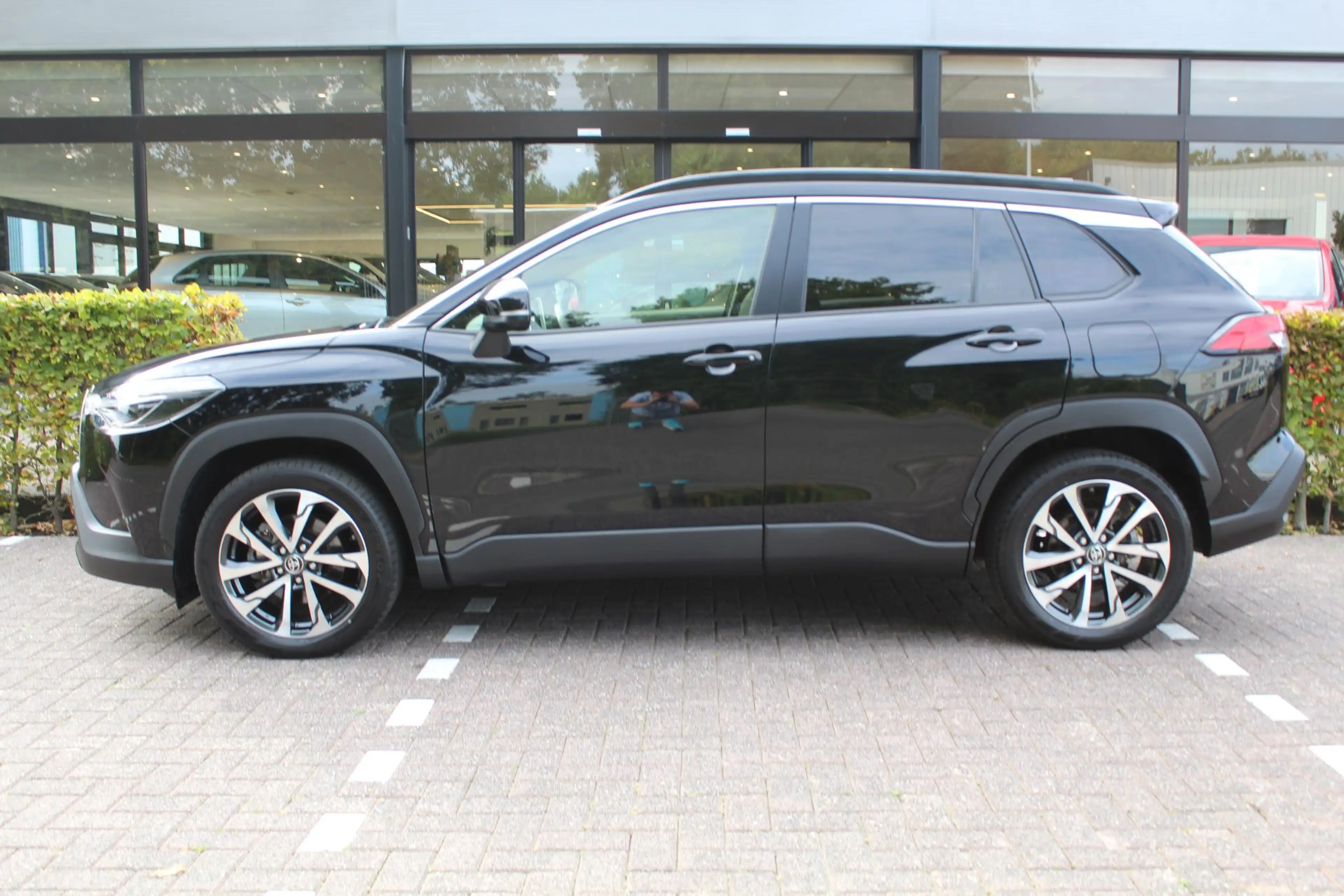 Toyota Corolla Cross Hybrid 140 Style — photo 5
