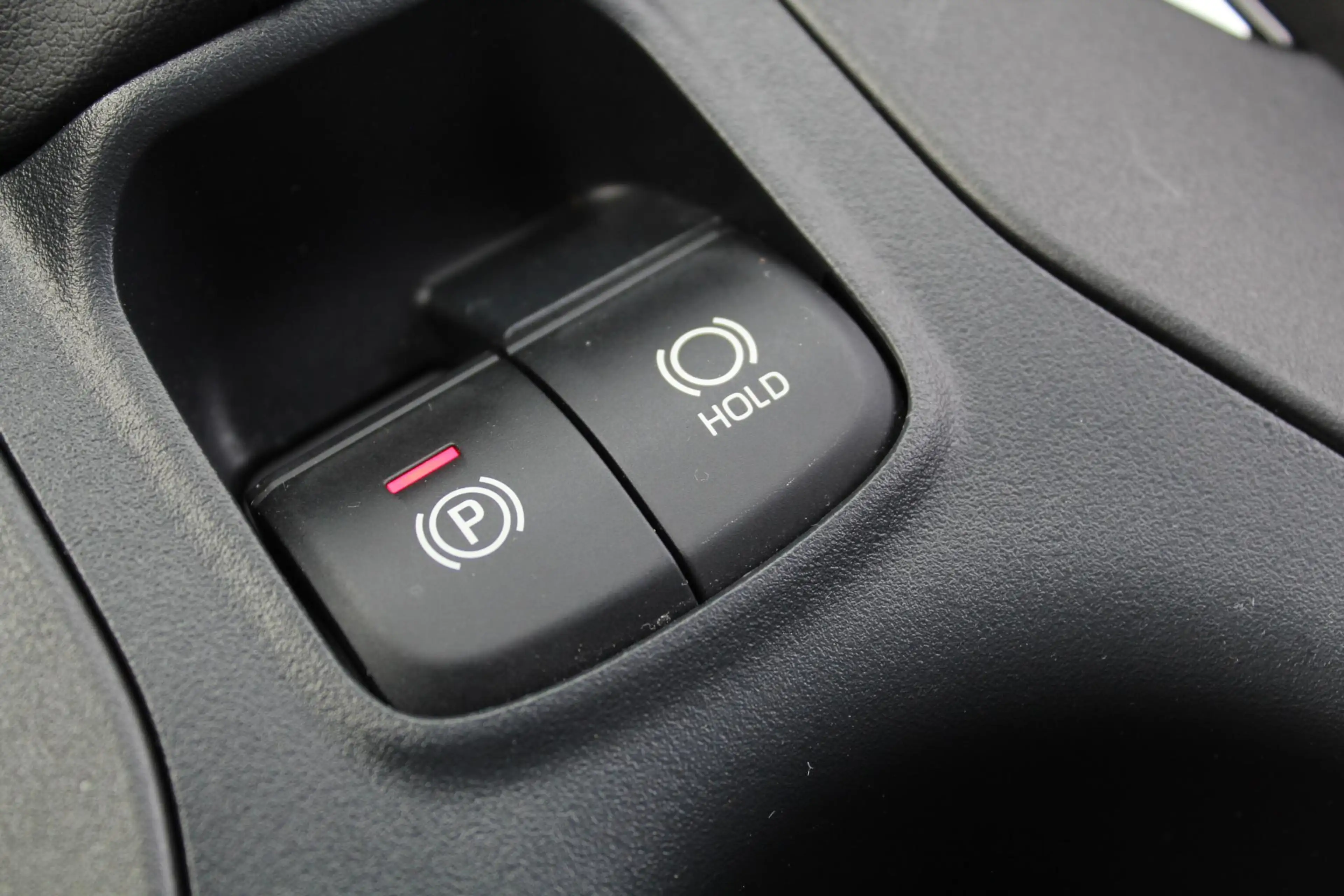 Toyota Corolla Cross Hybrid 140 Style — photo 30