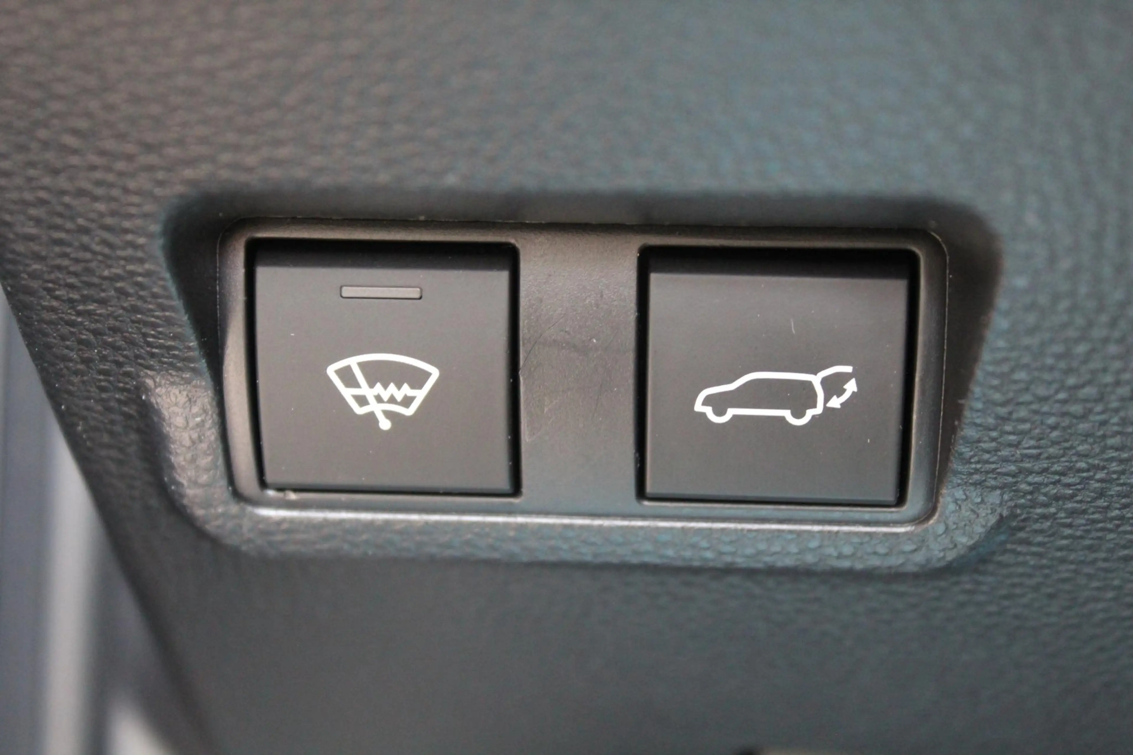 Toyota Corolla Cross Hybrid 140 Style — photo 23
