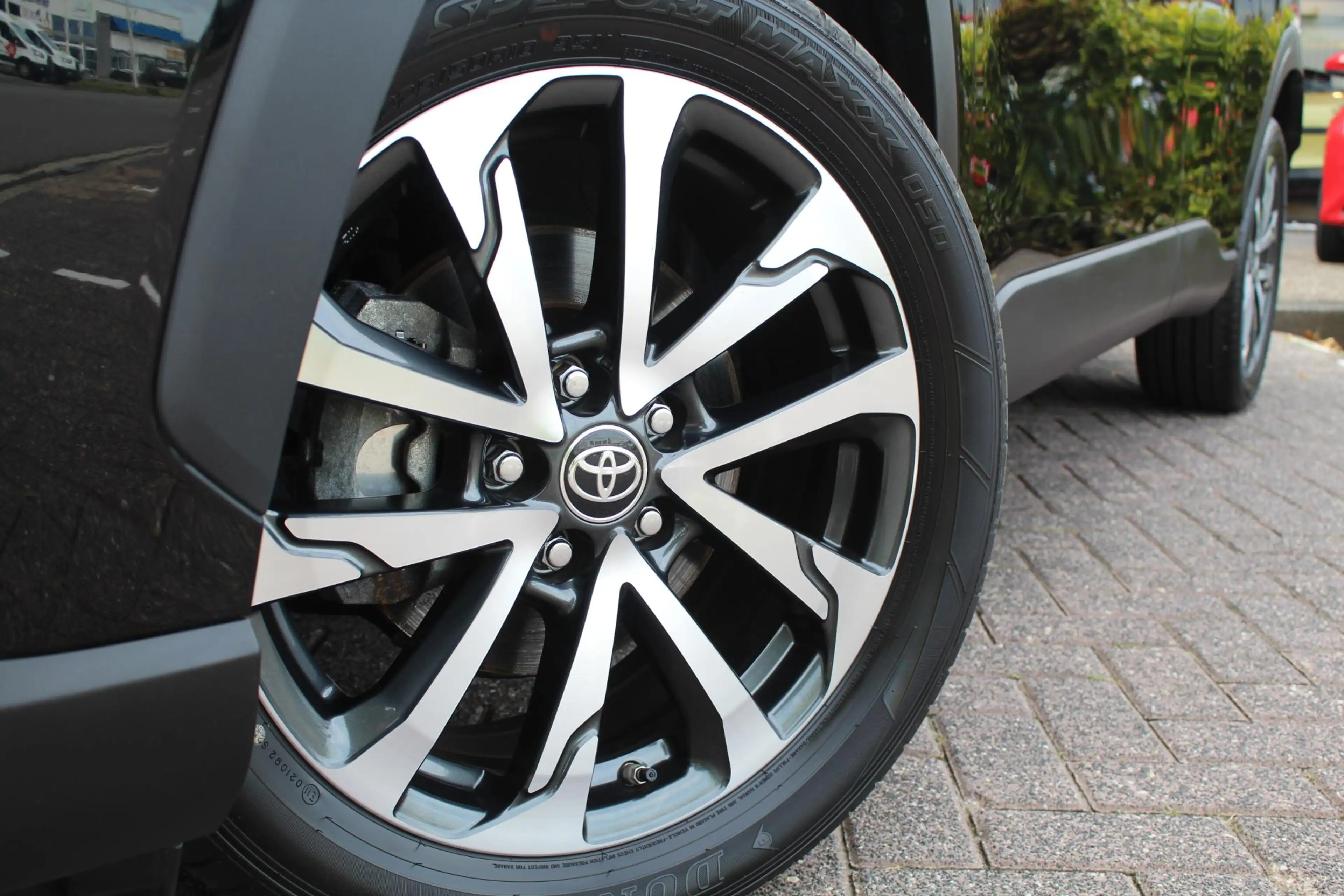 Toyota Corolla Cross Hybrid 140 Style — photo 12