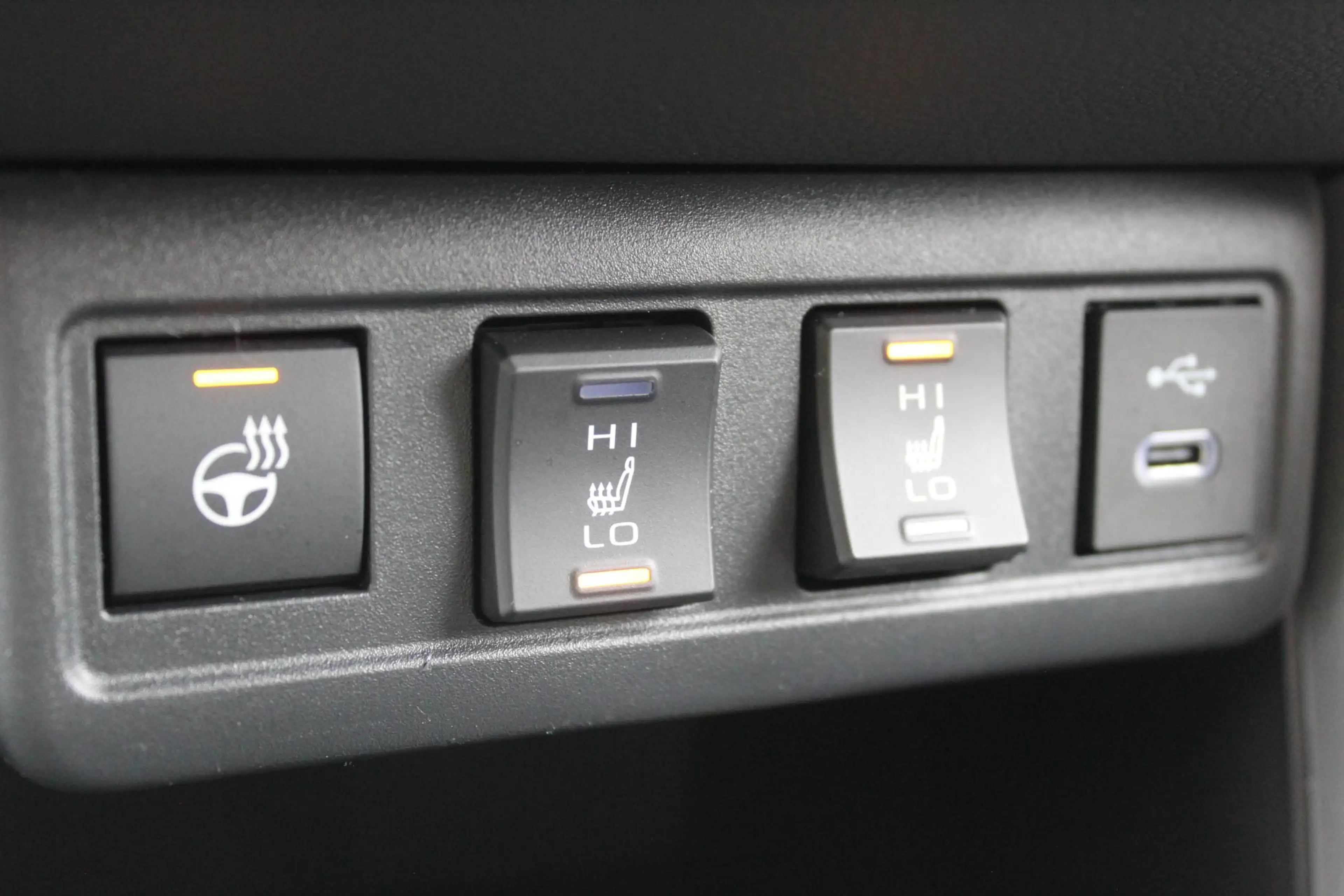 Toyota Corolla Cross Hybrid 140 Style — photo 25