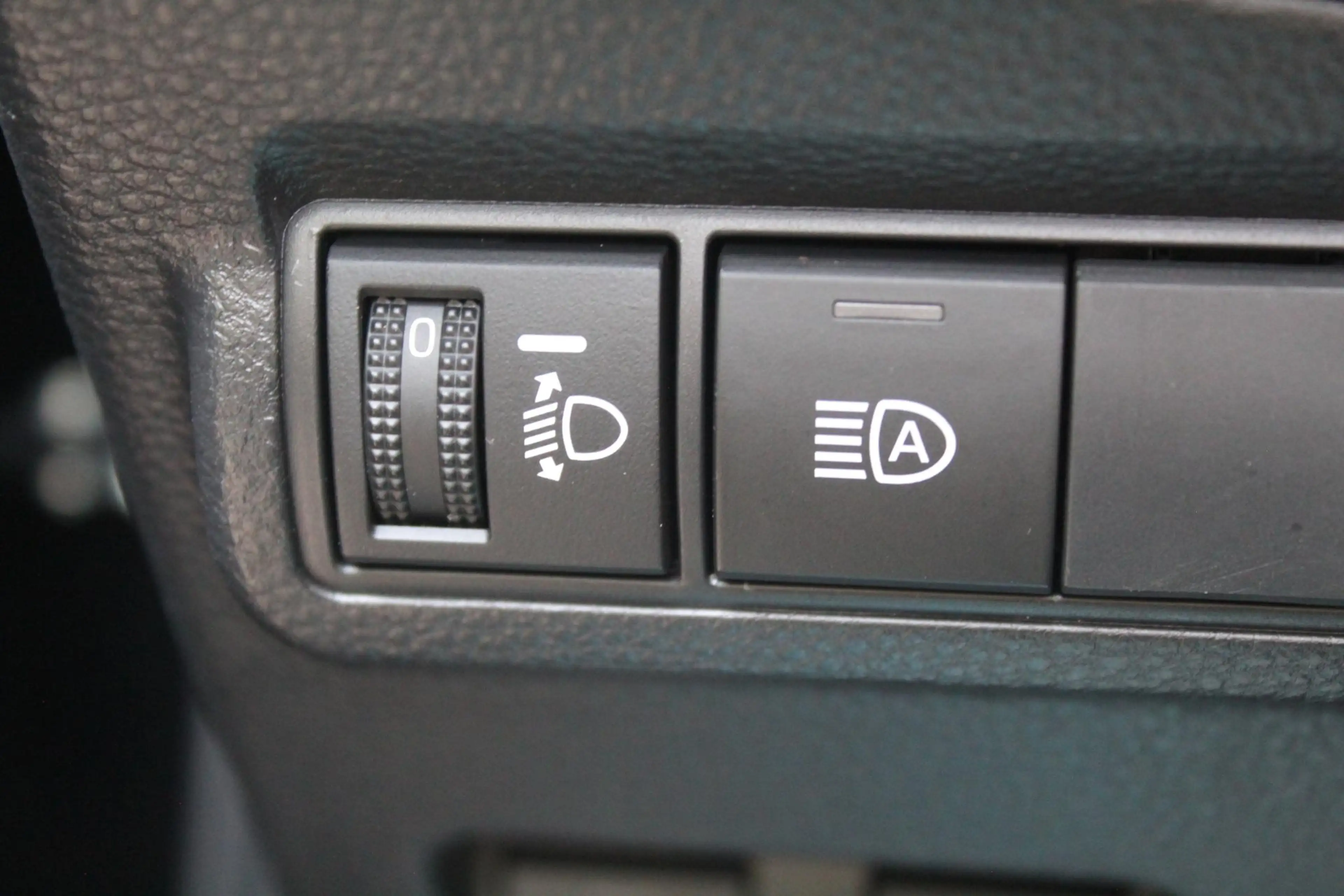 Toyota Corolla Cross Hybrid 140 Style — photo 26