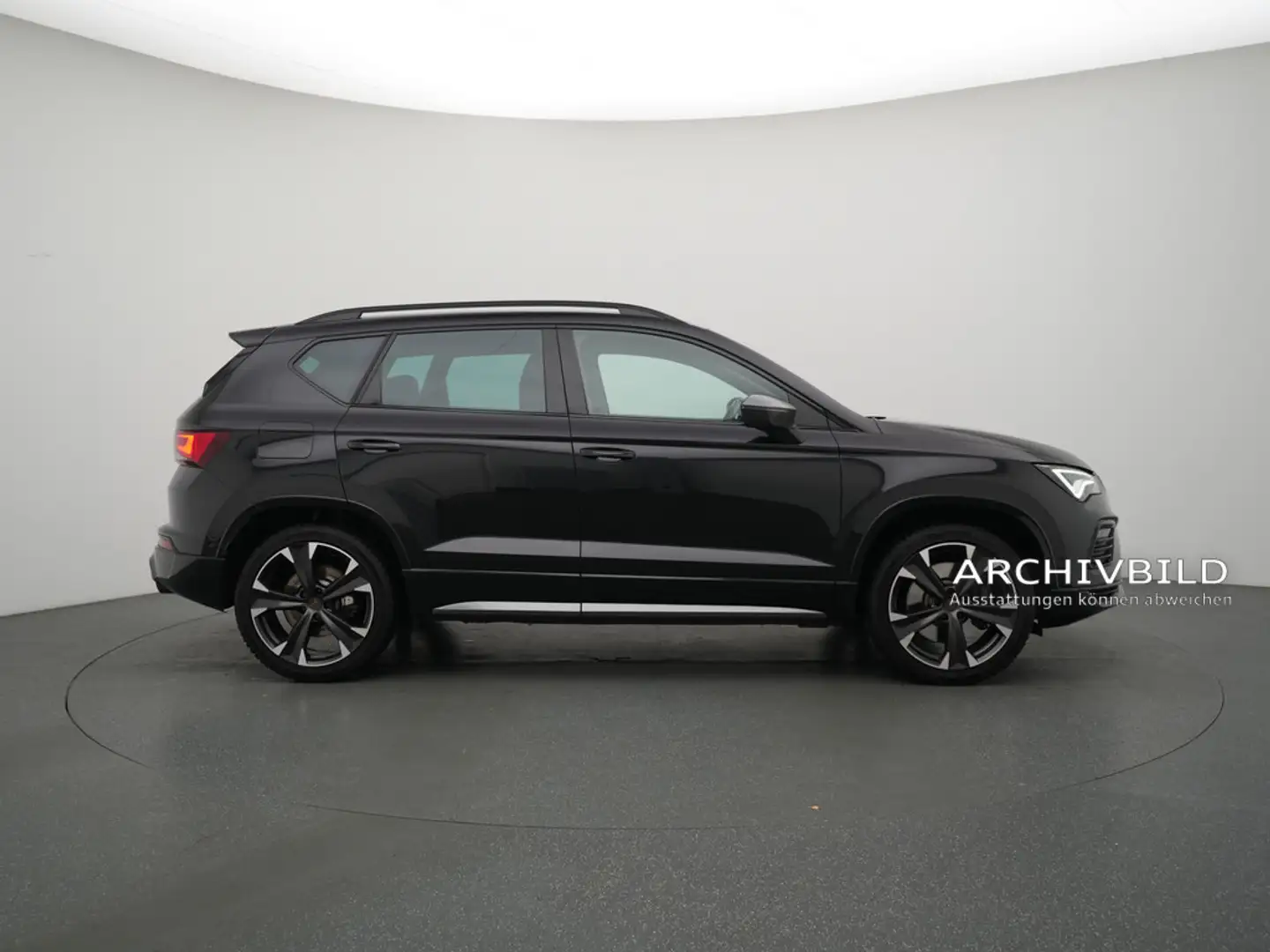 CUPRA Ateca VZ NAVI VIRT AHK LEDER KAM 360° DCC SHZ Schwarz - 2