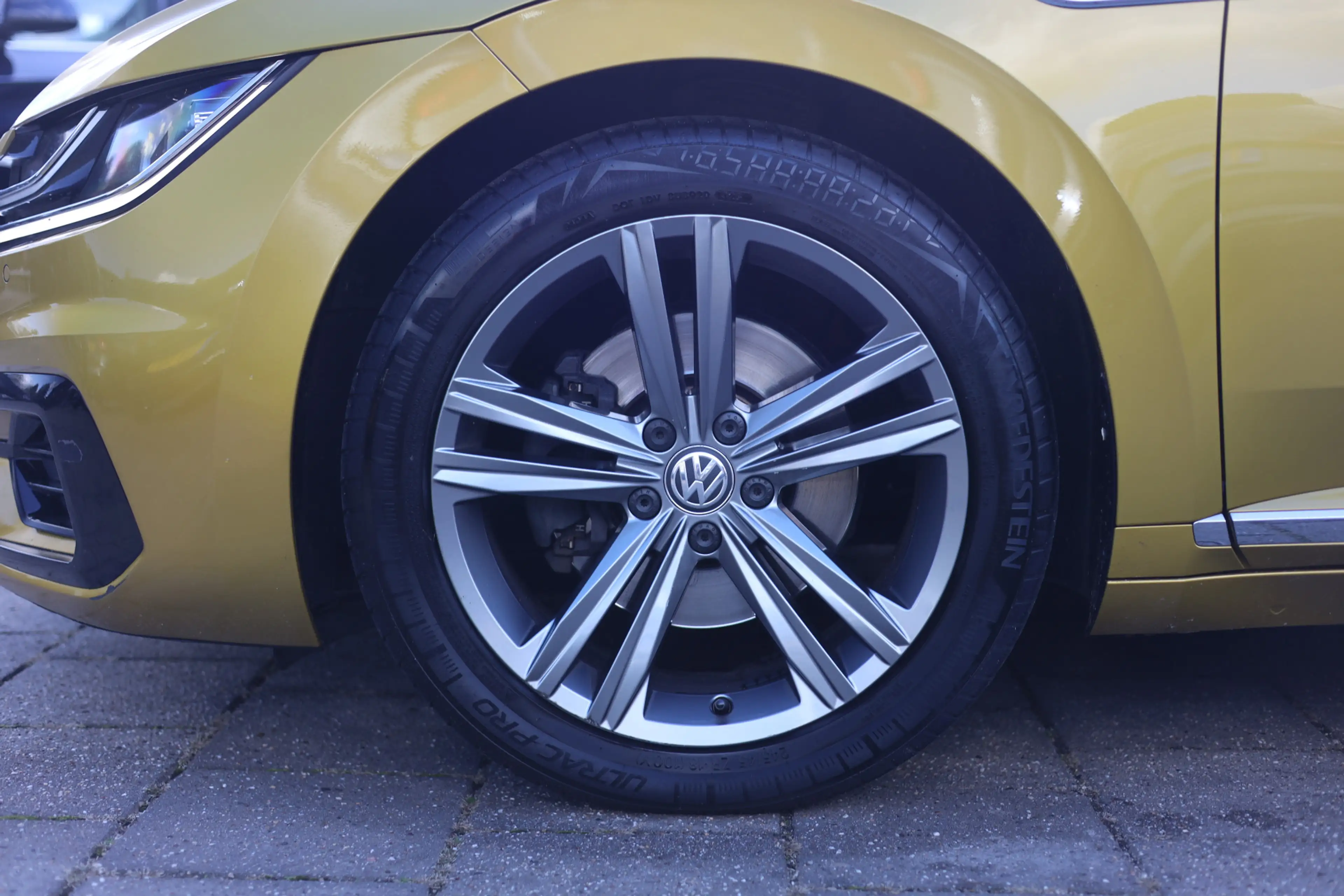 Volkswagen Arteon 2.0 TSI R-LINE | AUT I CAMERA I PANO | NAVI | LEDE — photo 8