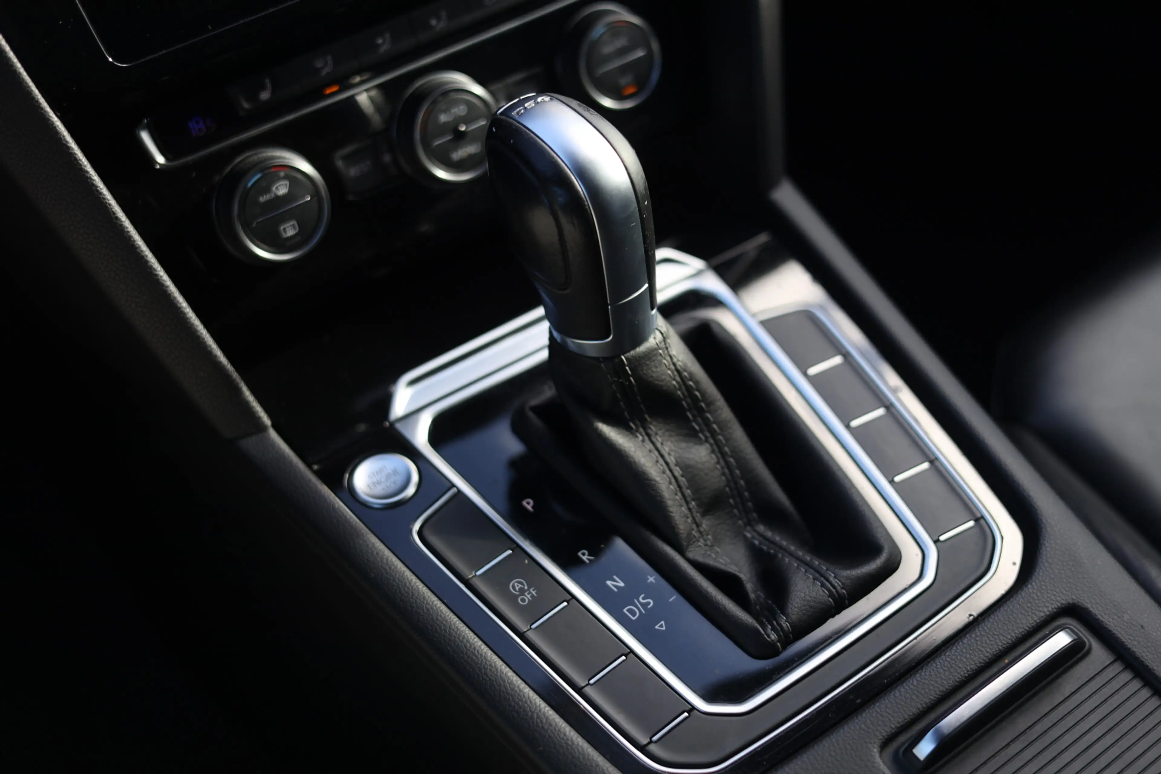 Volkswagen Arteon 2.0 TSI R-LINE | AUT I CAMERA I PANO | NAVI | LEDE — photo 21
