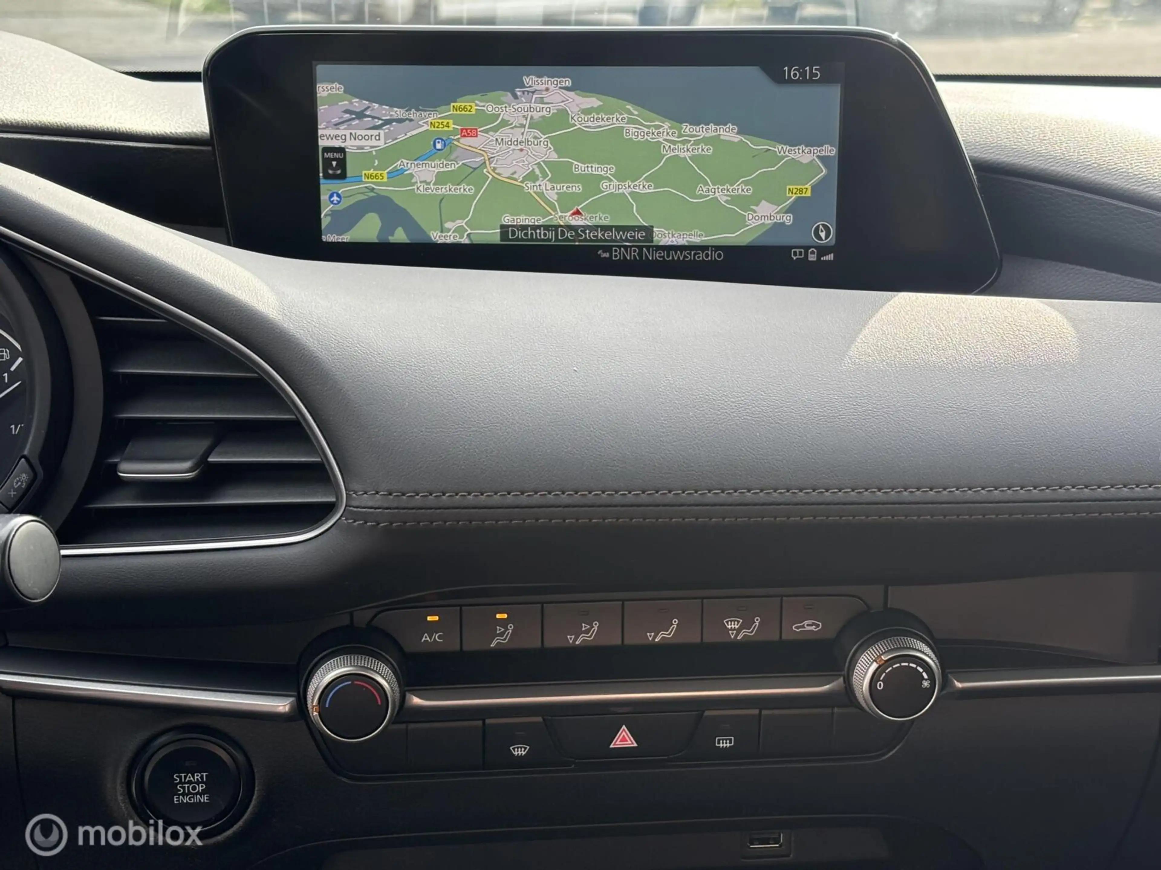 Mazda 3 2.0 e-SkyActiv-G M Hybrid 122 Comfort — photo 10