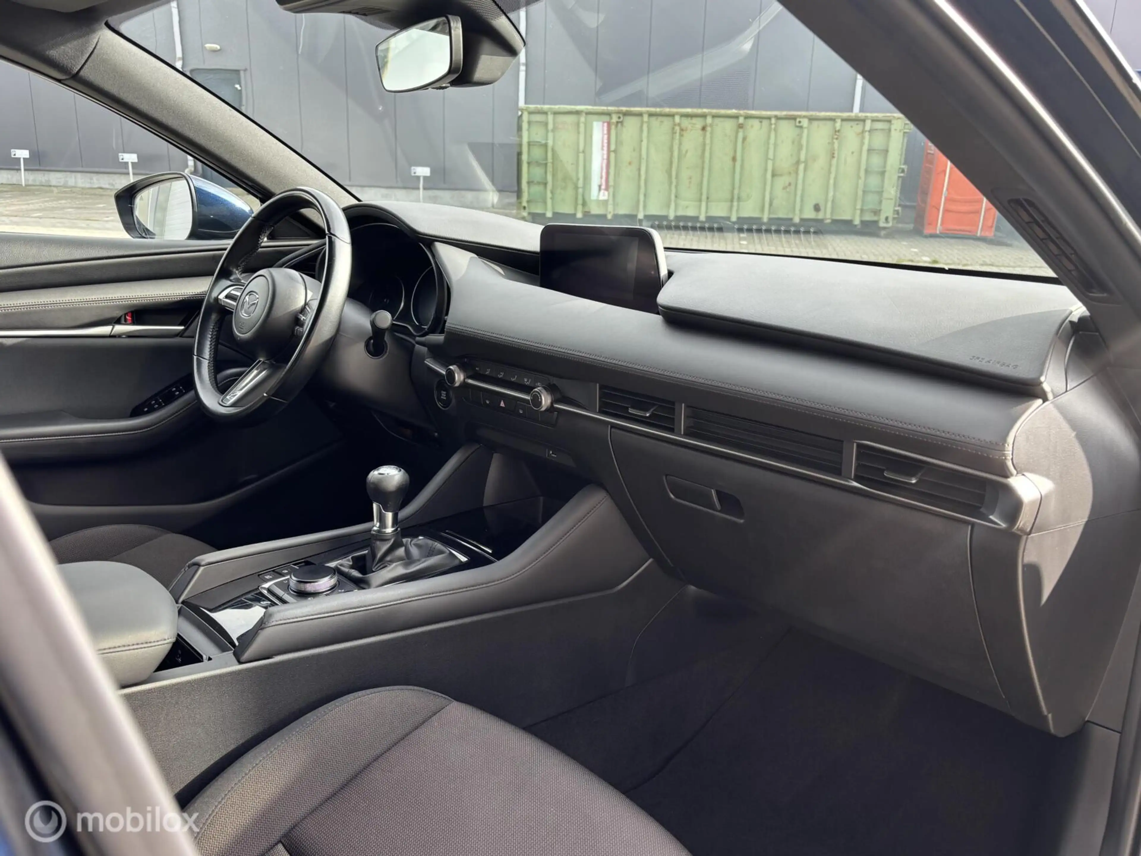 Mazda 3 2.0 e-SkyActiv-G M Hybrid 122 Comfort — photo 11
