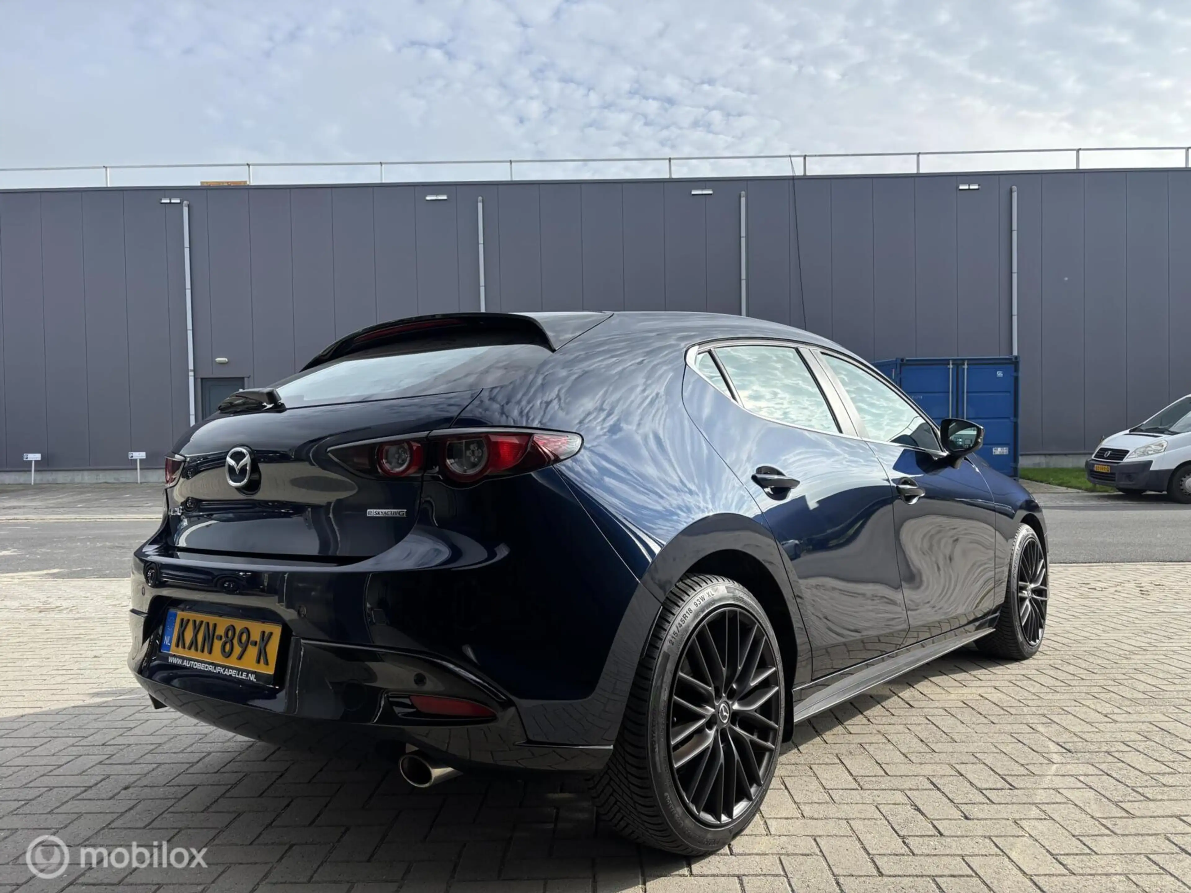 Mazda 3 2.0 e-SkyActiv-G M Hybrid 122 Comfort — photo 6