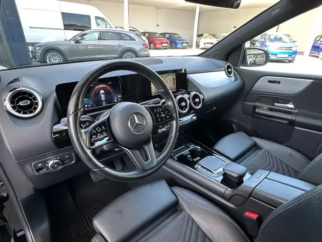 Mercedes-Benz B-Class view 12