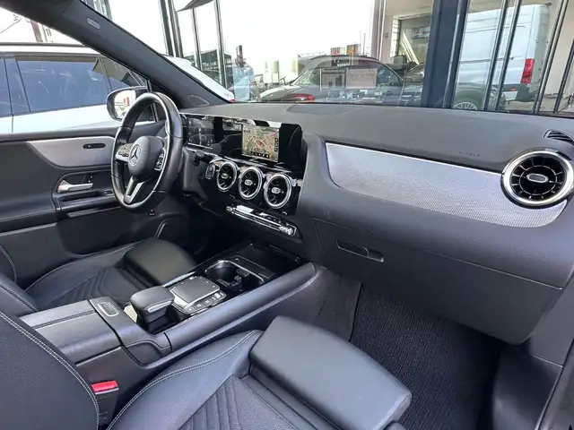 Mercedes-Benz B-Class view 14