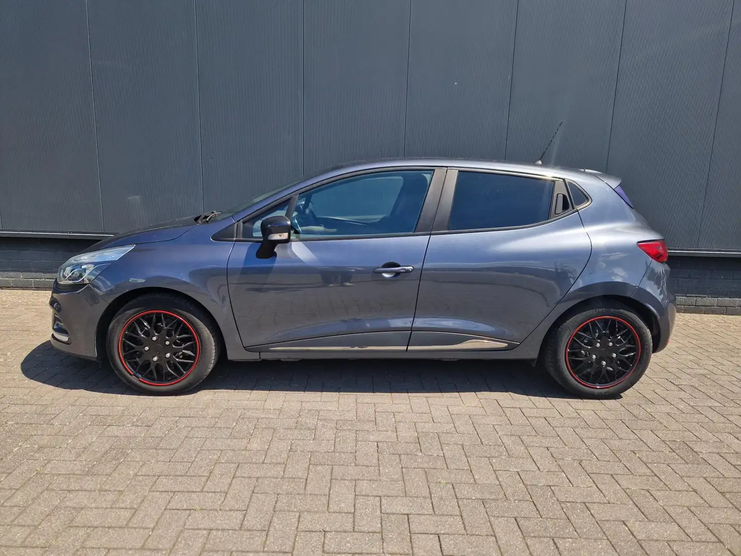 Renault Clio 0.9 TCe org.NL/1e eigenaar/NAP/garantie Grijs - 2