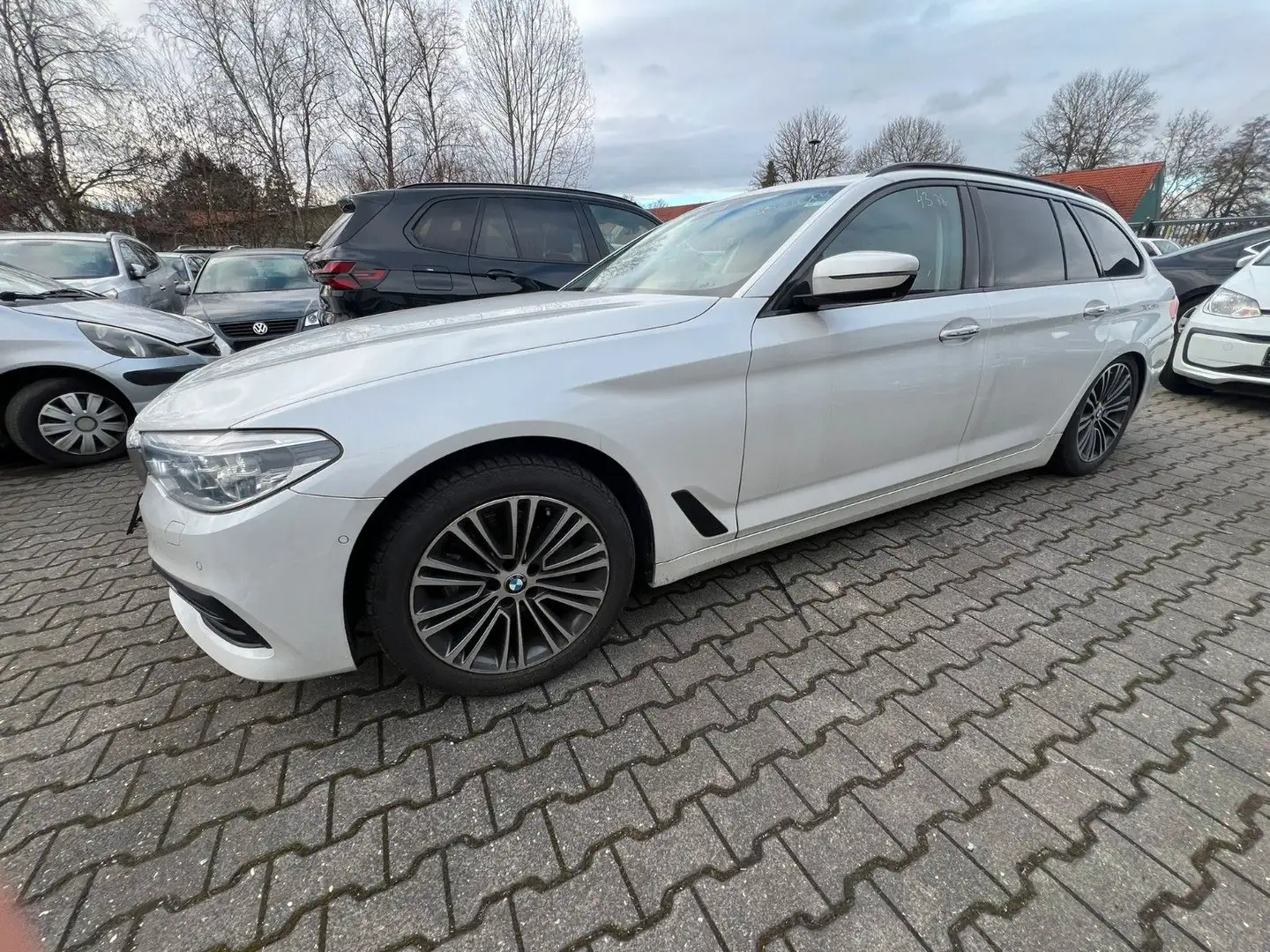BMW 540 Baureihe 5 Touring 540 d xDrive Sport Line Weiß - 1