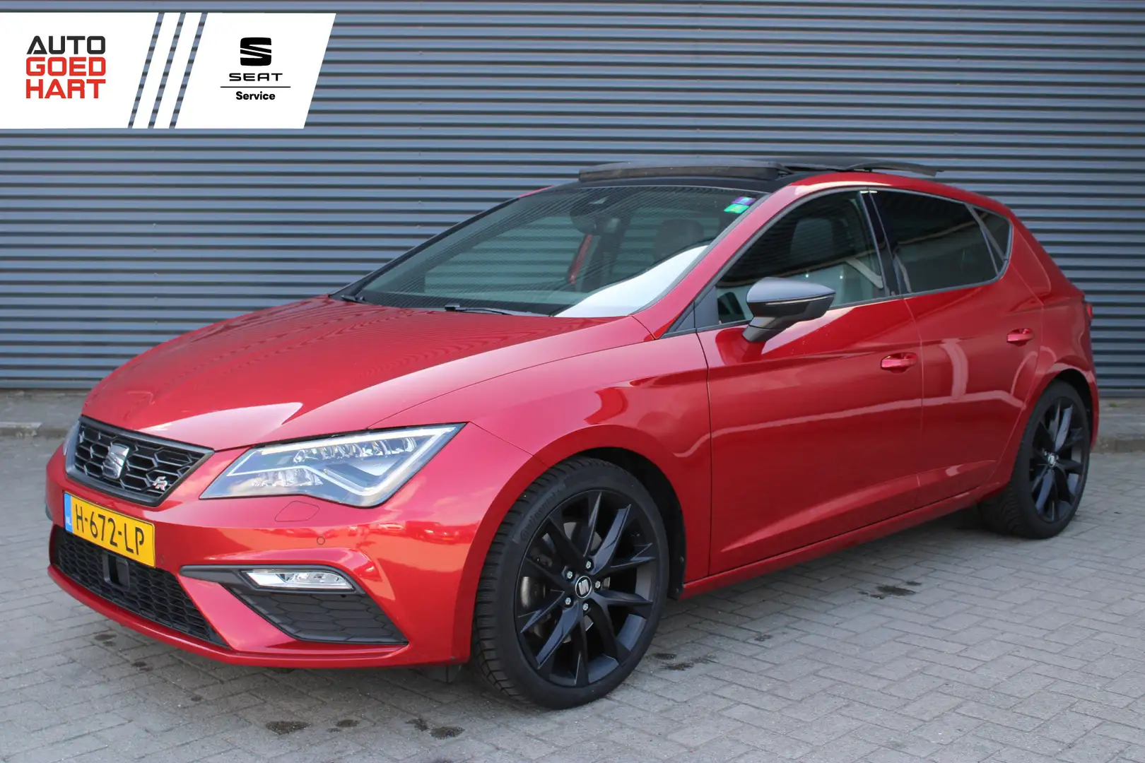 SEAT Leon 1.5 TSI FR Ultimate Edition Black Panoramadak Full Rood - 1