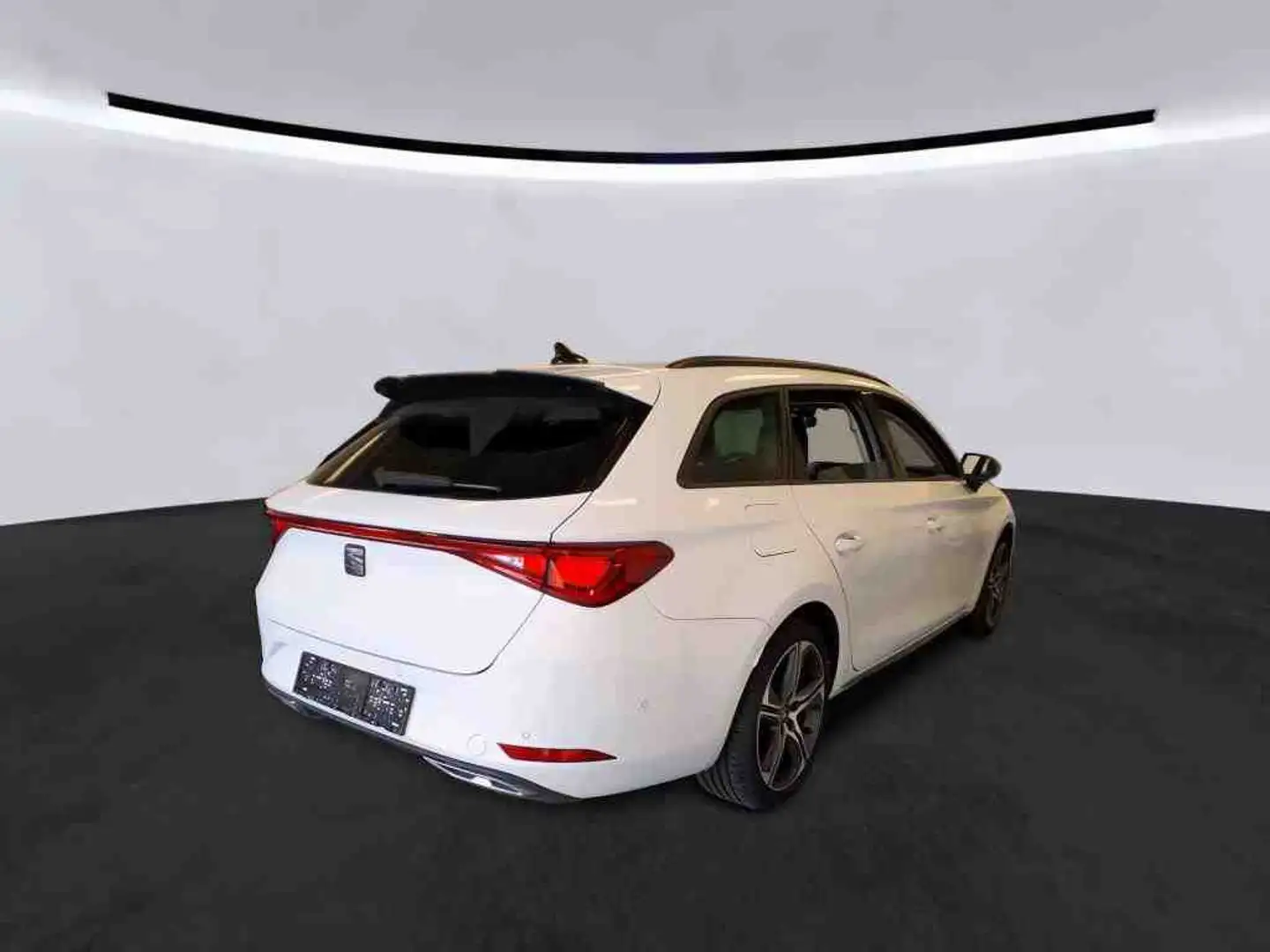 SEAT Leon ST FR 1.5 TSI LED AHK Standh. Navi PDC AHK ACC Weiß - 2