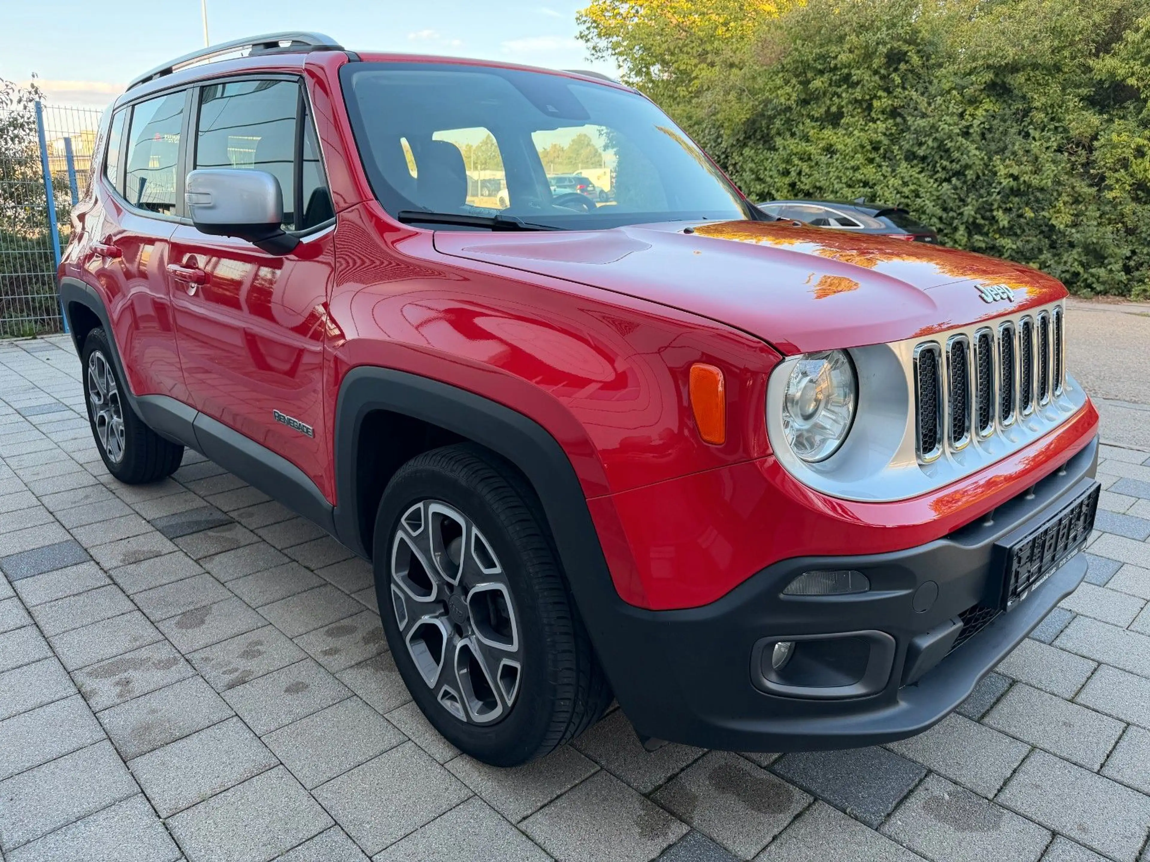 Jeep Renegade 2.0D Limited 4WD — photo 8