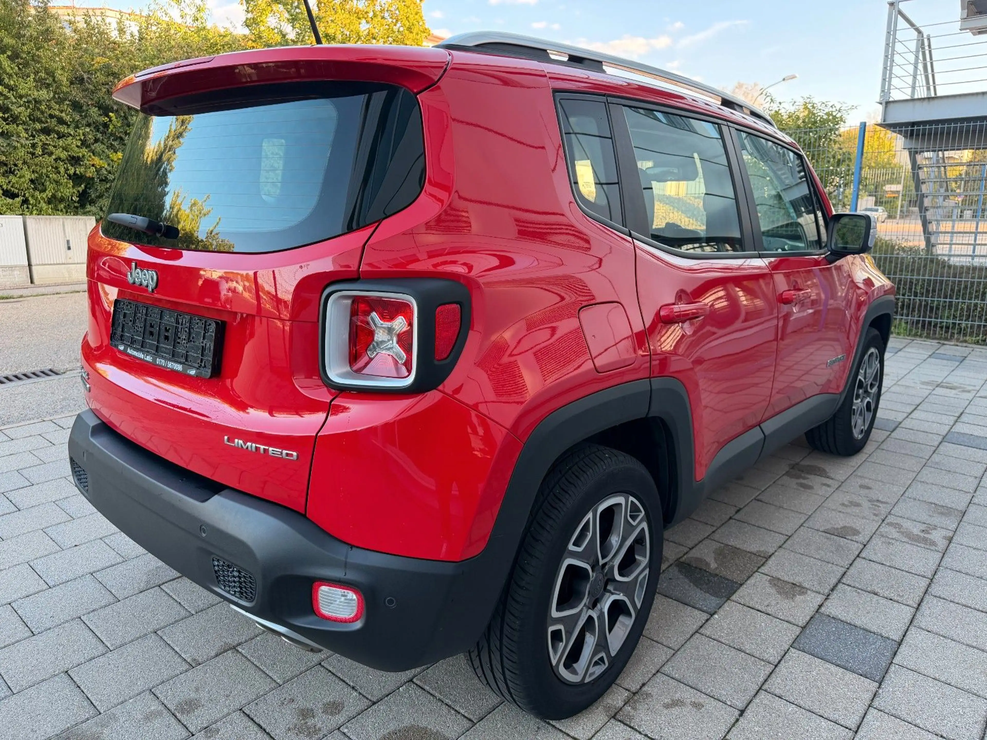 Jeep Renegade 2.0D Limited 4WD — photo 6
