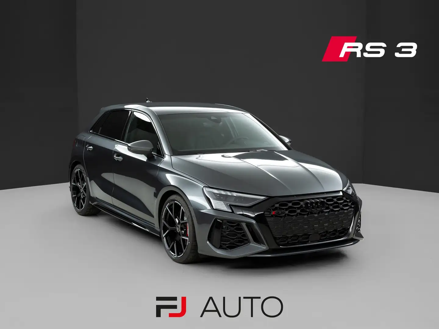 Audi RS3 2.5 TFSI quattro s-tronic Grau - 1