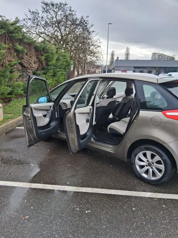 Citroen C4 Picasso Leader 1.6 HDi 110 FAP airDream Pack