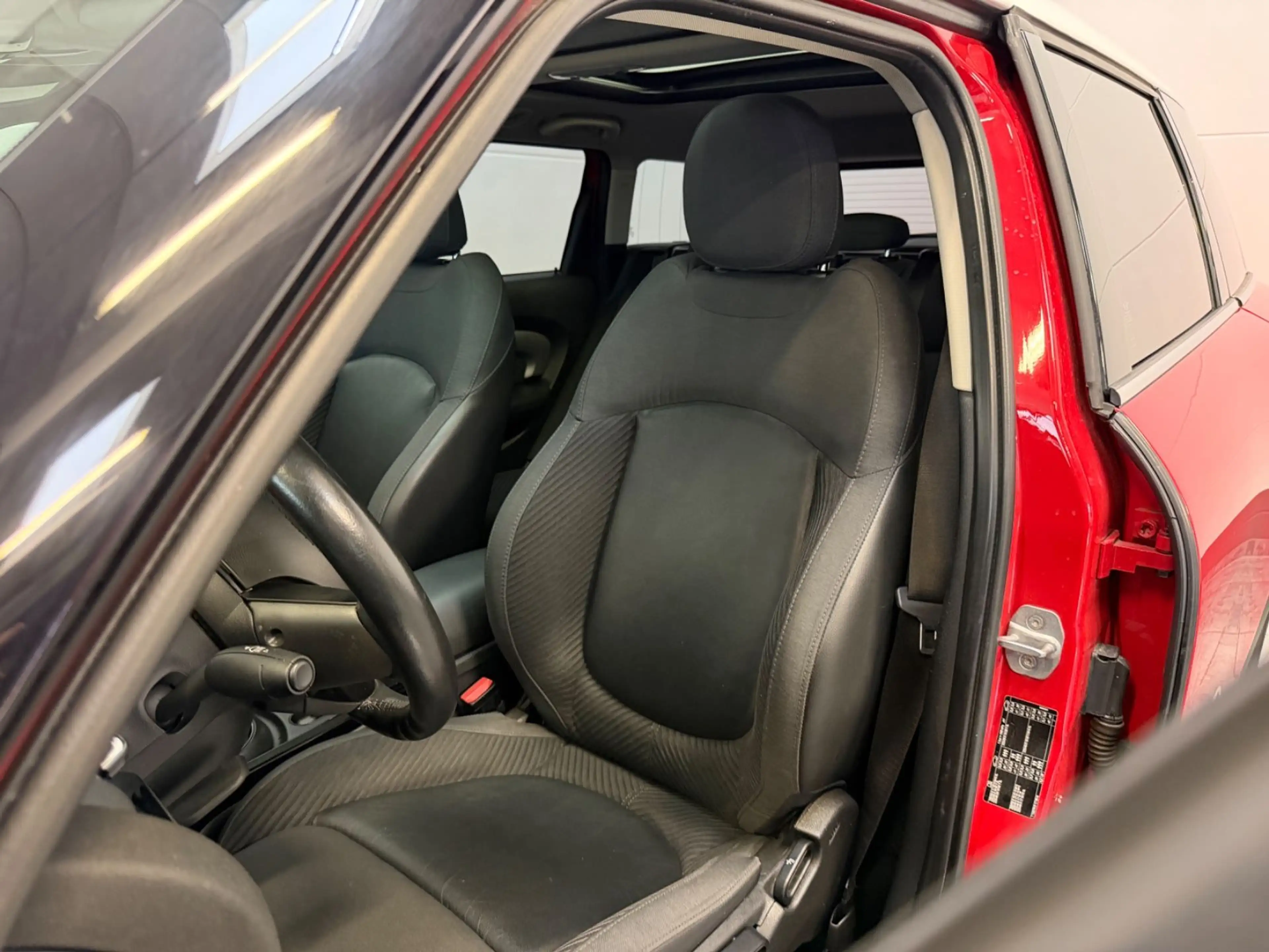 MINI Cooper SD Clubman Cooper SD*Pano*Head-Up*Keyless*Navi — photo 8